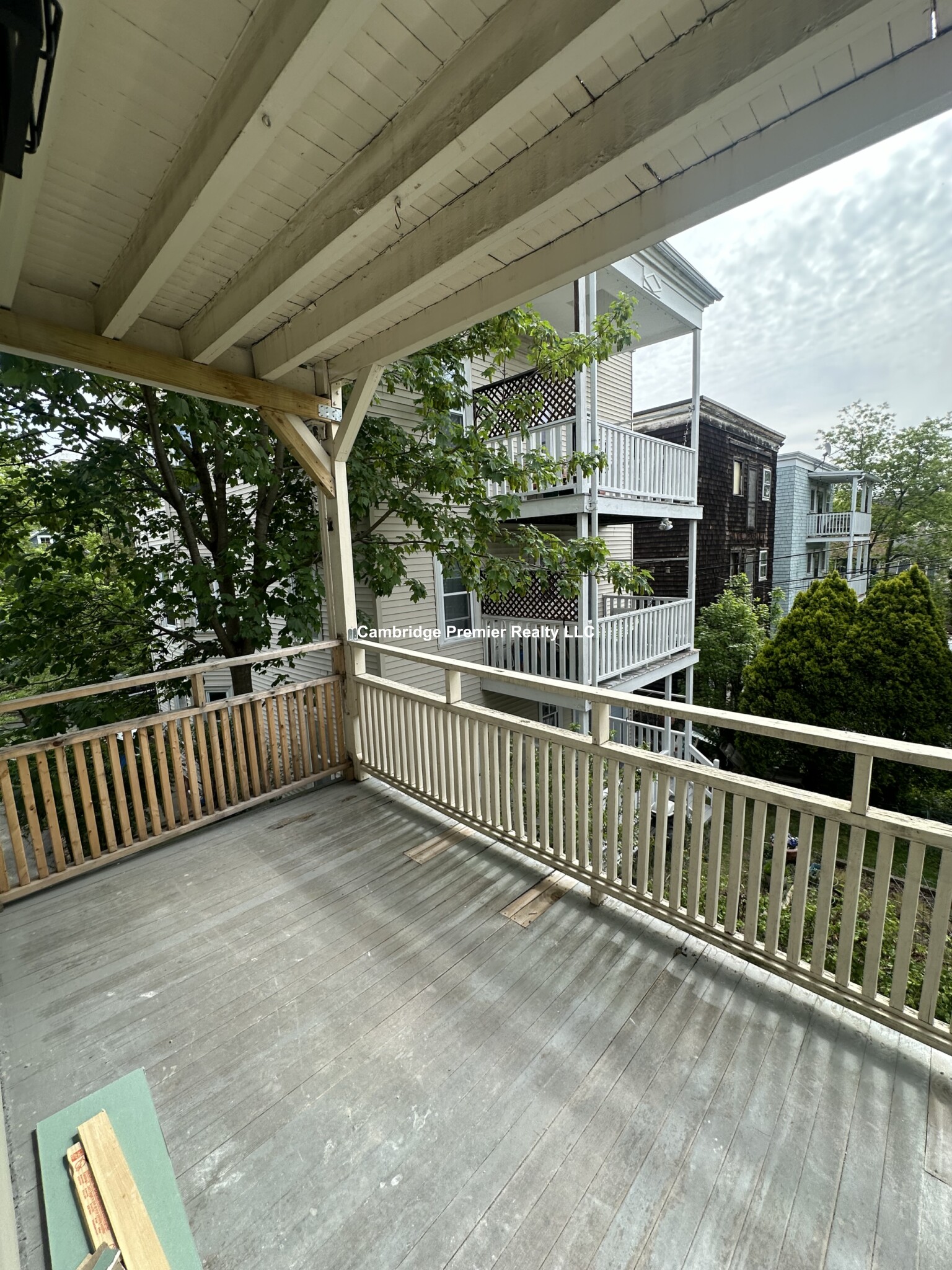 32 Putnam Ave, Riverside