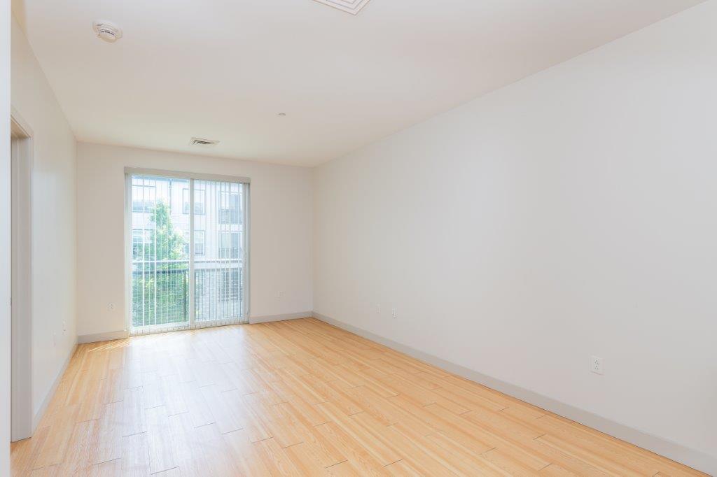 320 D St, South Boston