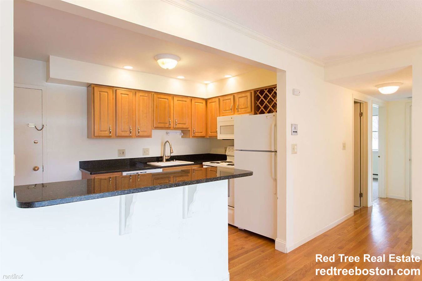 320 Hammond Pond Pkwy, Newton