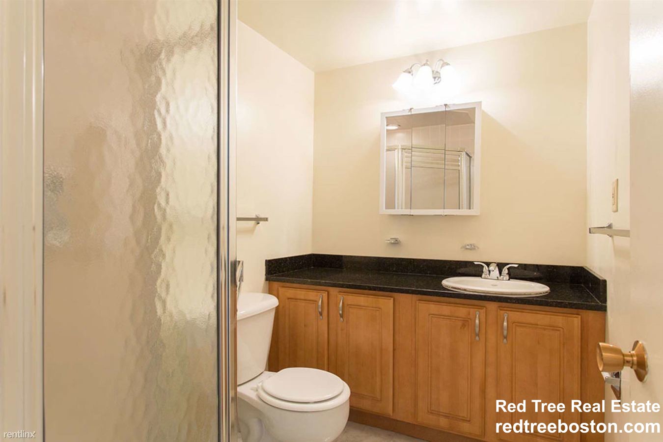 320 Hammond Pond Pkwy, Newton