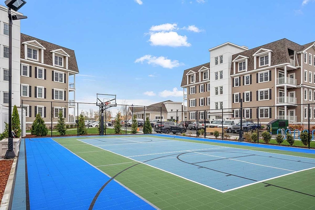 320 Middlesex Ave, Medford