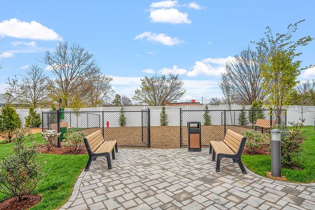 320 Middlesex Ave, Medford