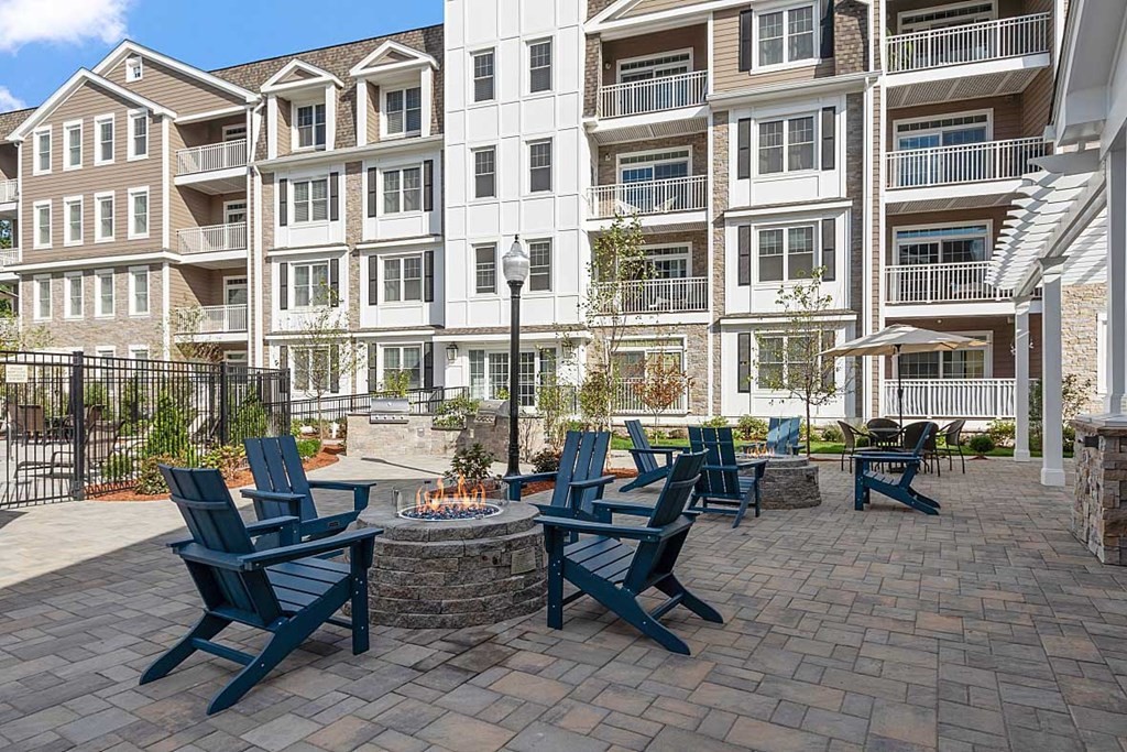 320 Middlesex Ave, Medford