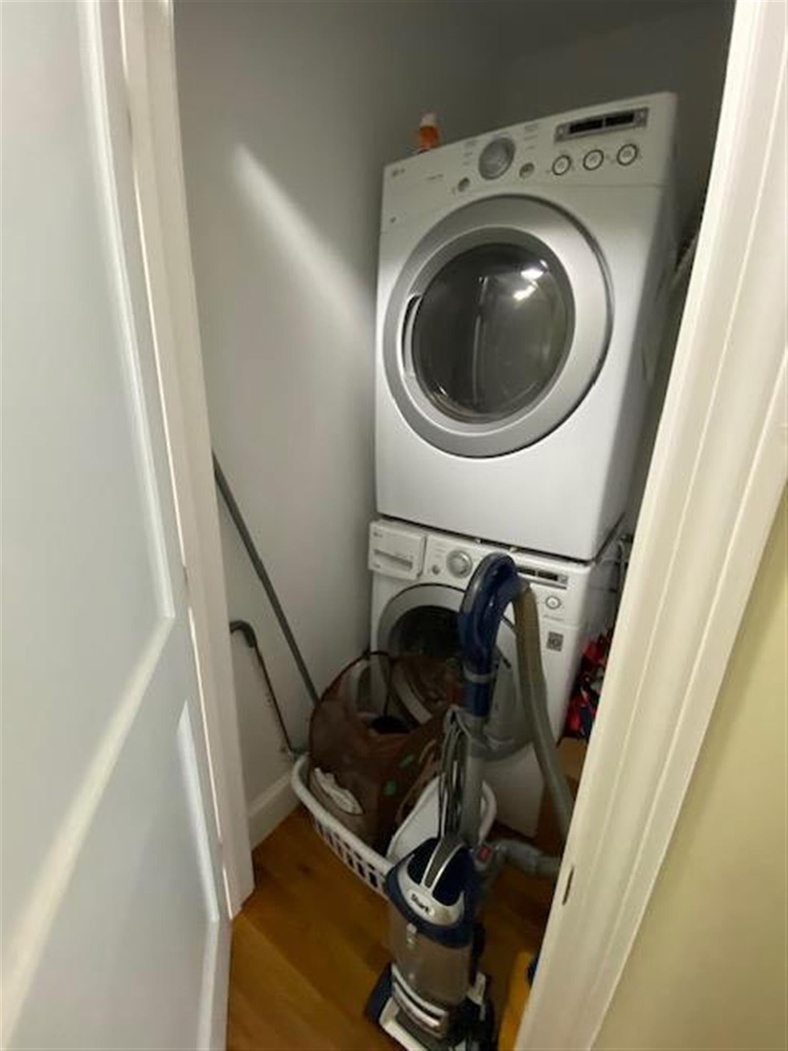 106 Walnut St, Prospect Hill