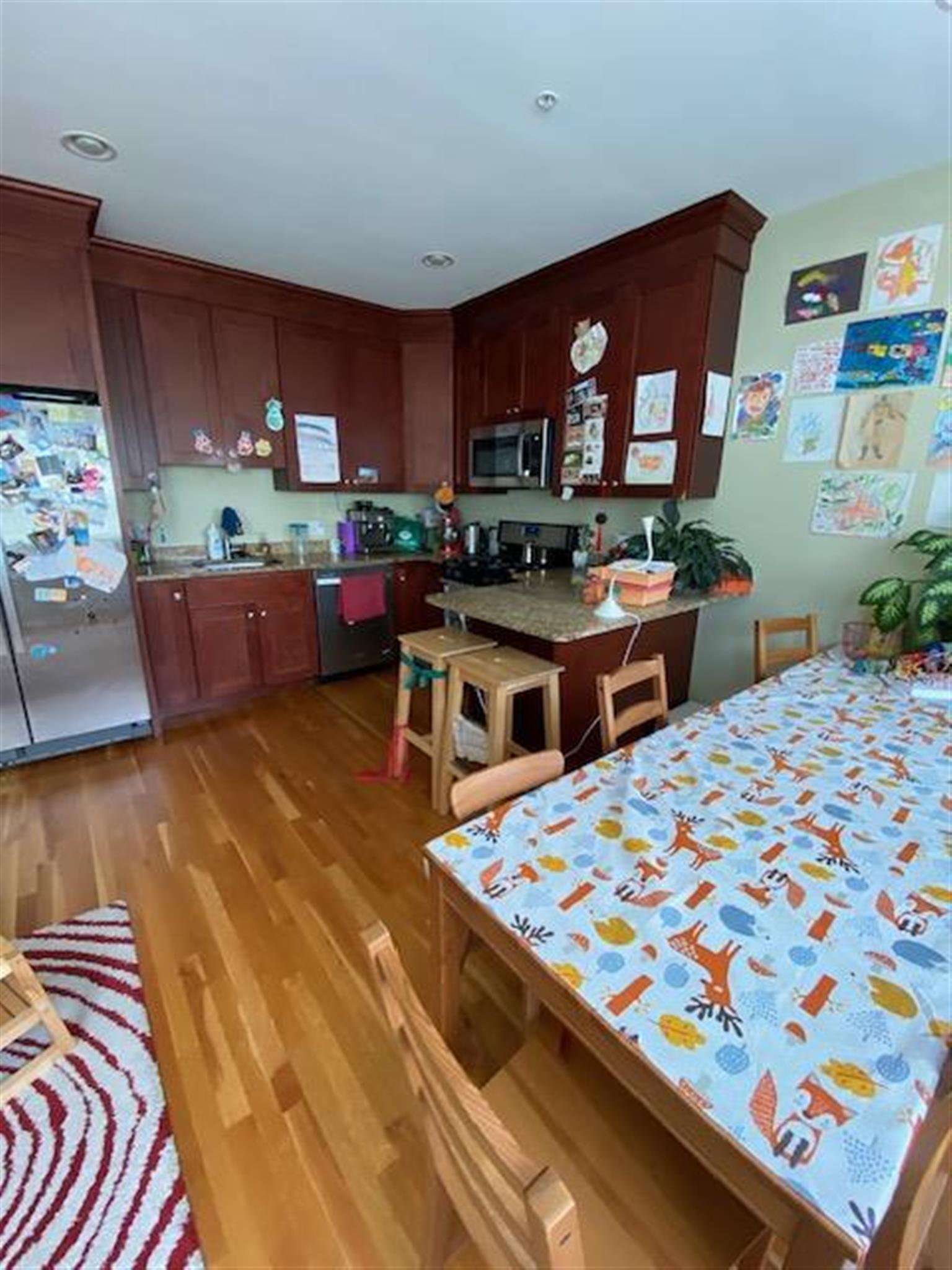 106 Walnut St, Prospect Hill