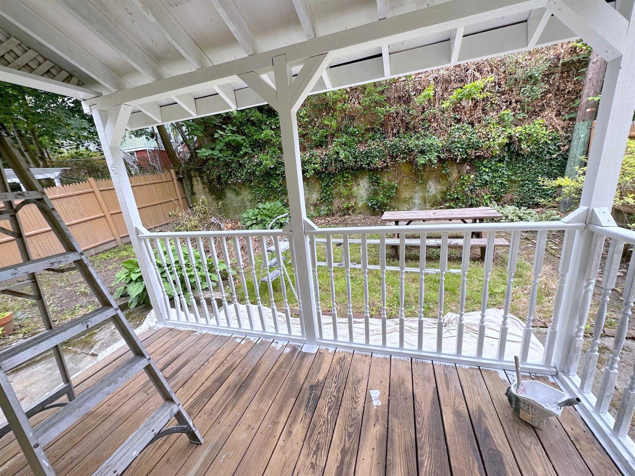 112 Hudson St, Magoun Square