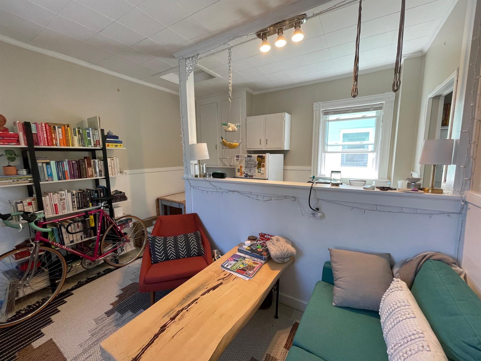 75 Dover St, Davis Square