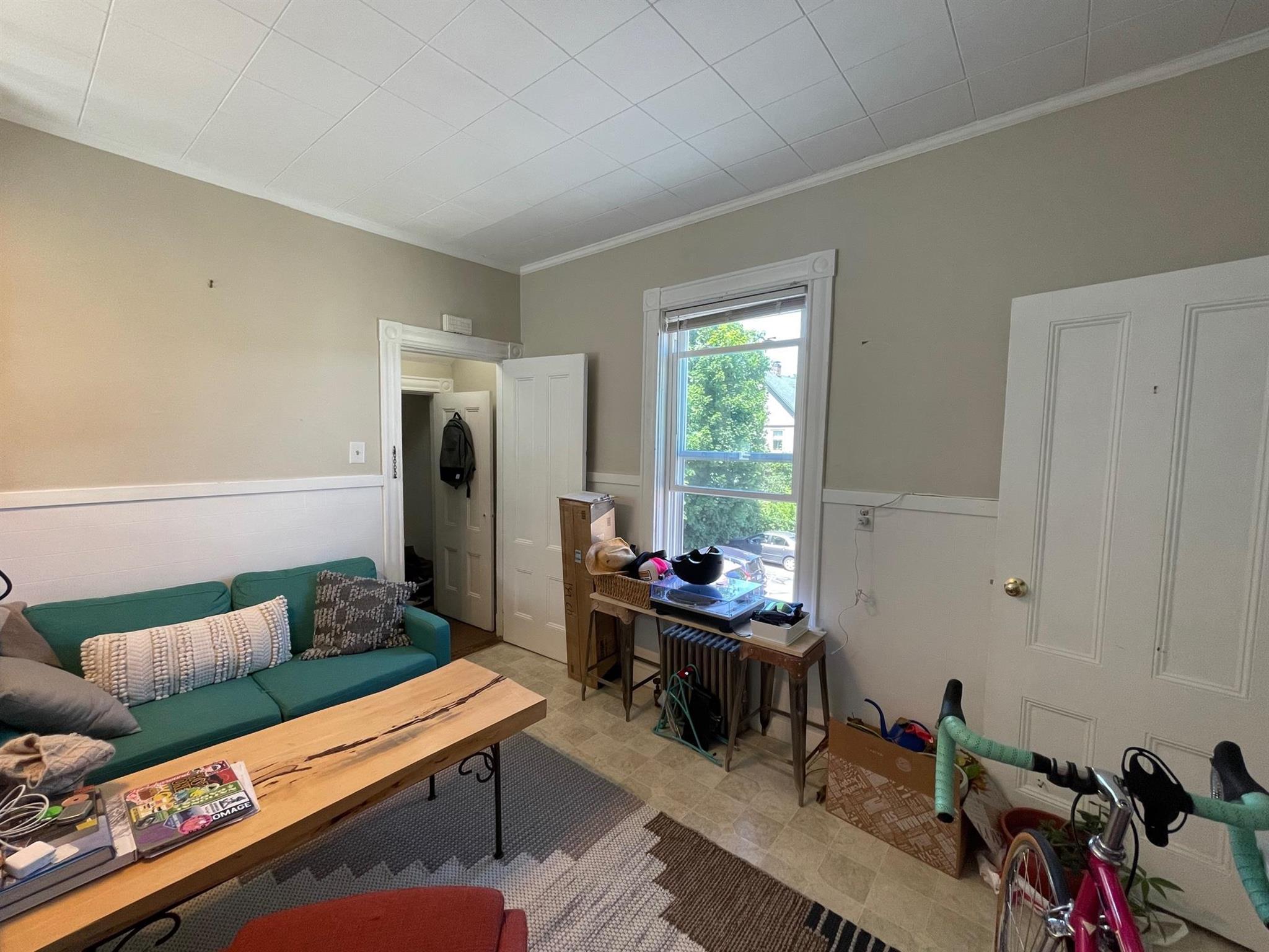 75 Dover St, Davis Square