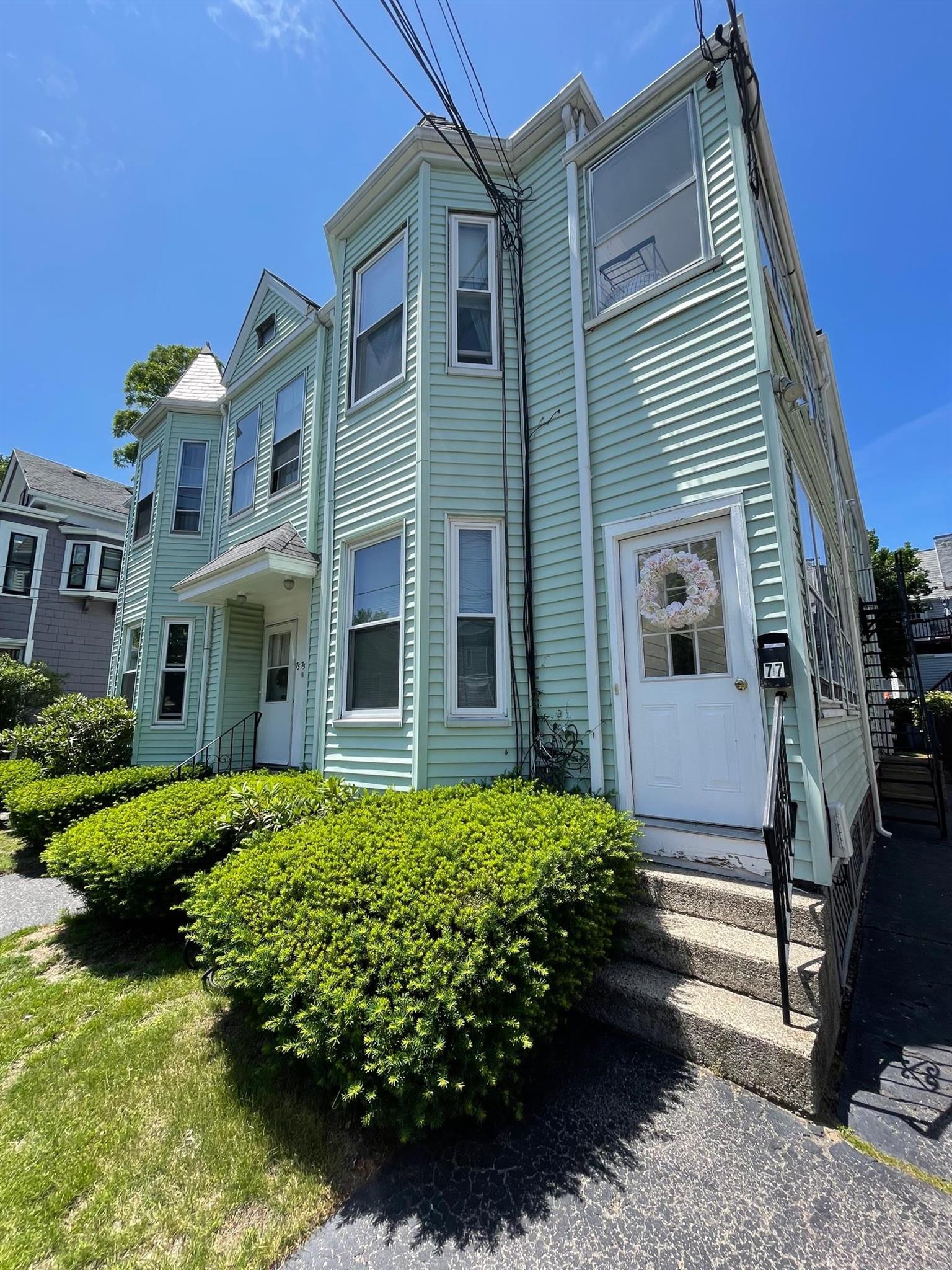 75 Dover St, Davis Square