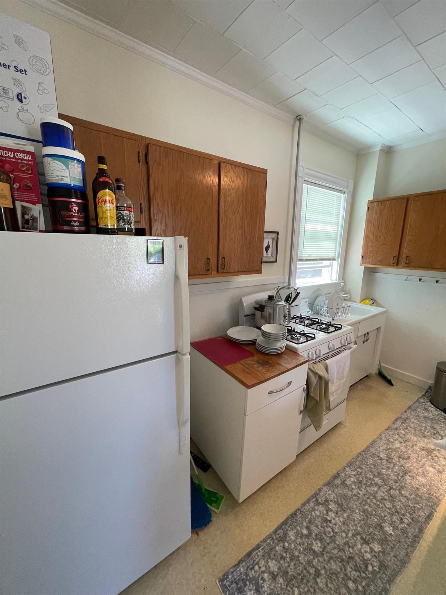 77 Dover St, Davis Square