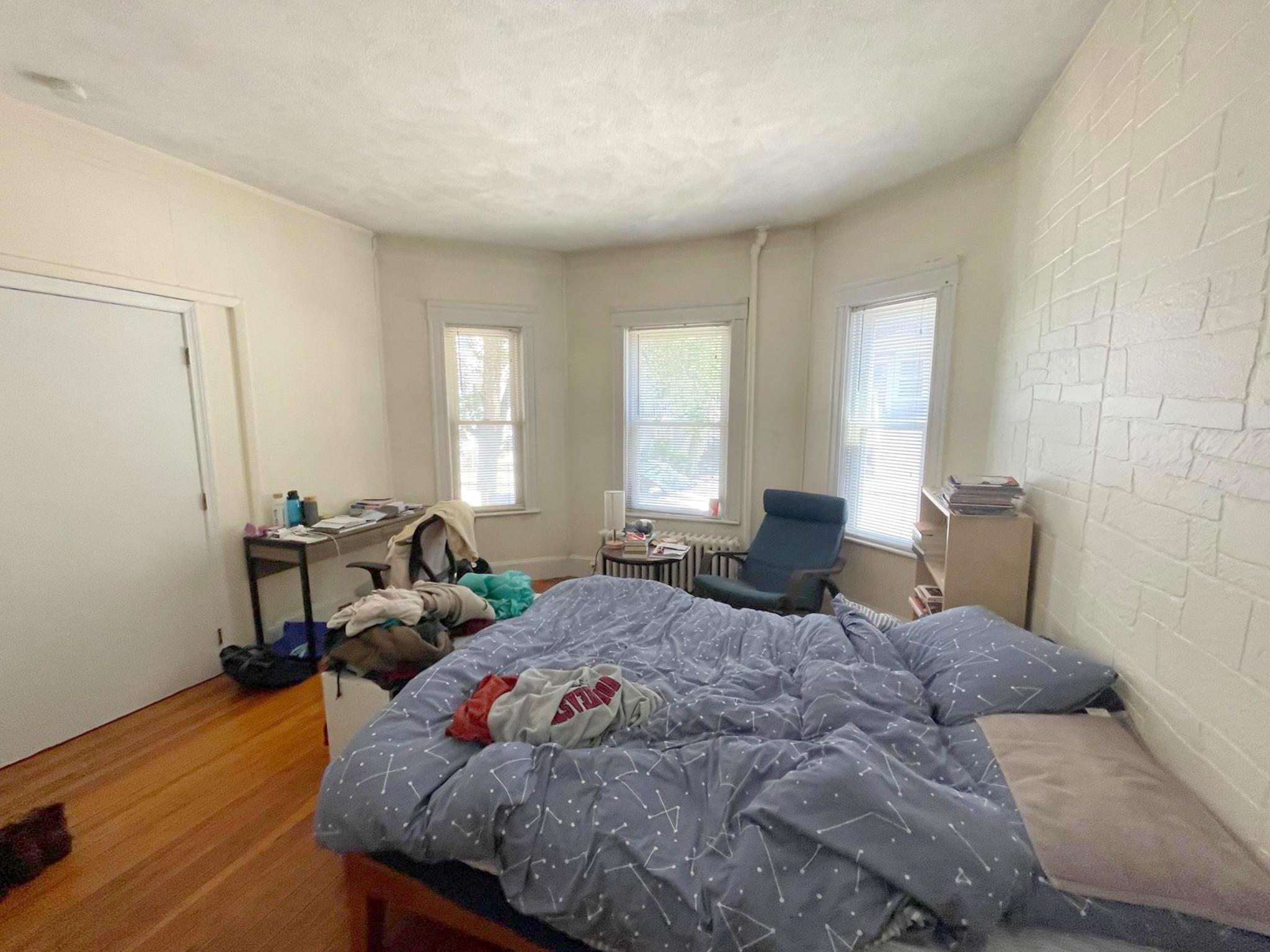 26 Russell Rd, Teele Square