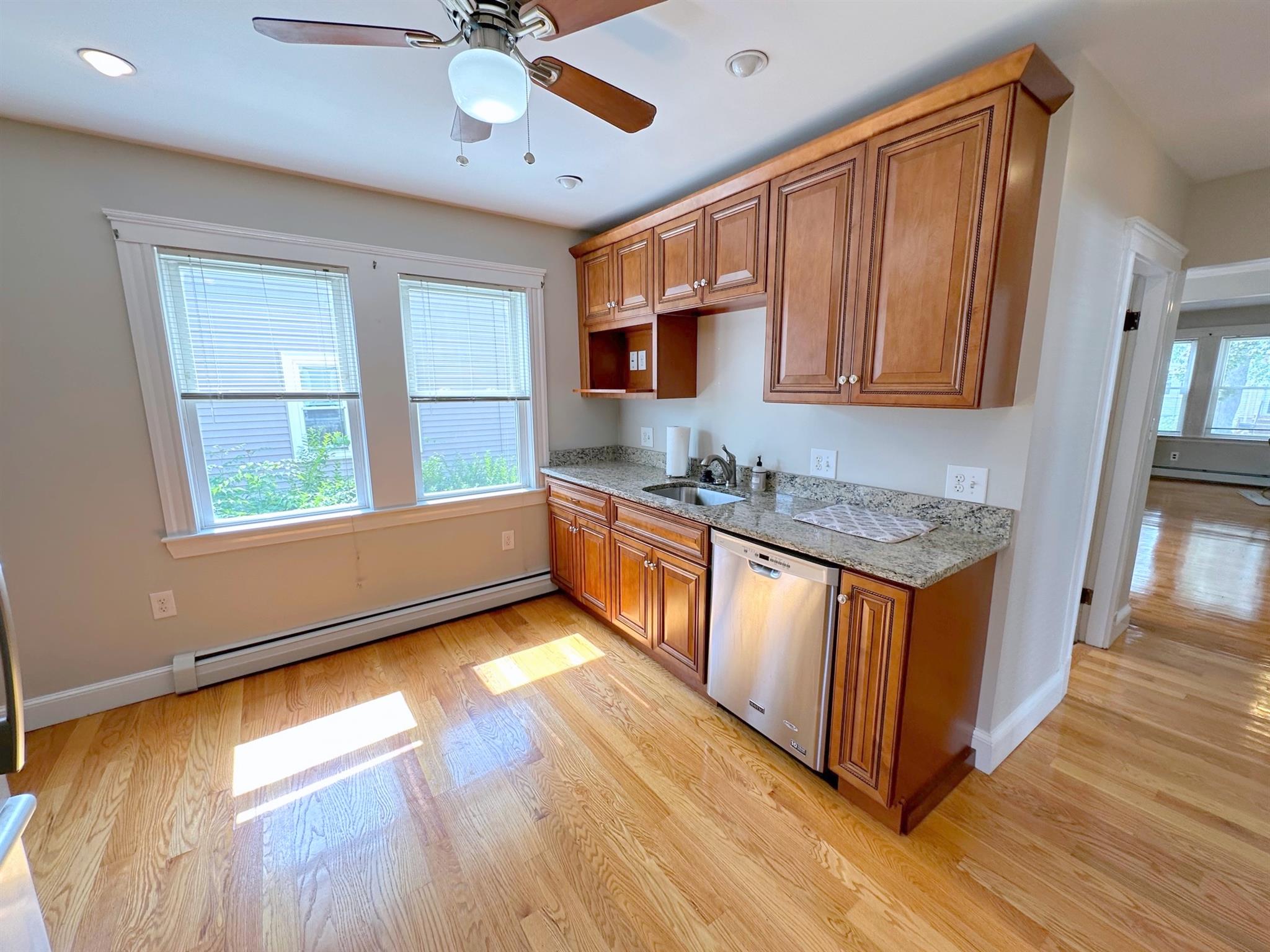 17 Clewley Rd, Medford