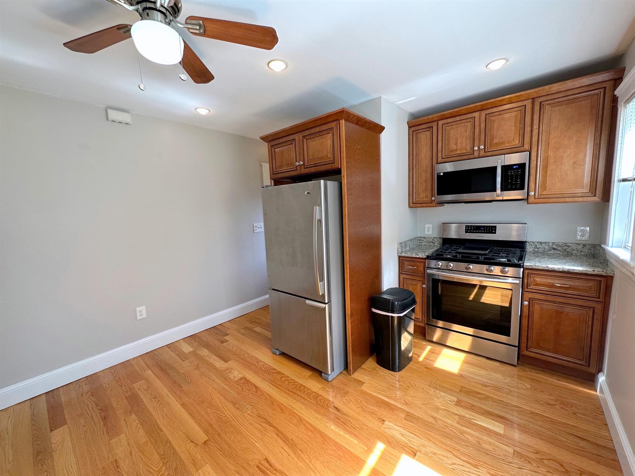 17 Clewley Rd, Medford