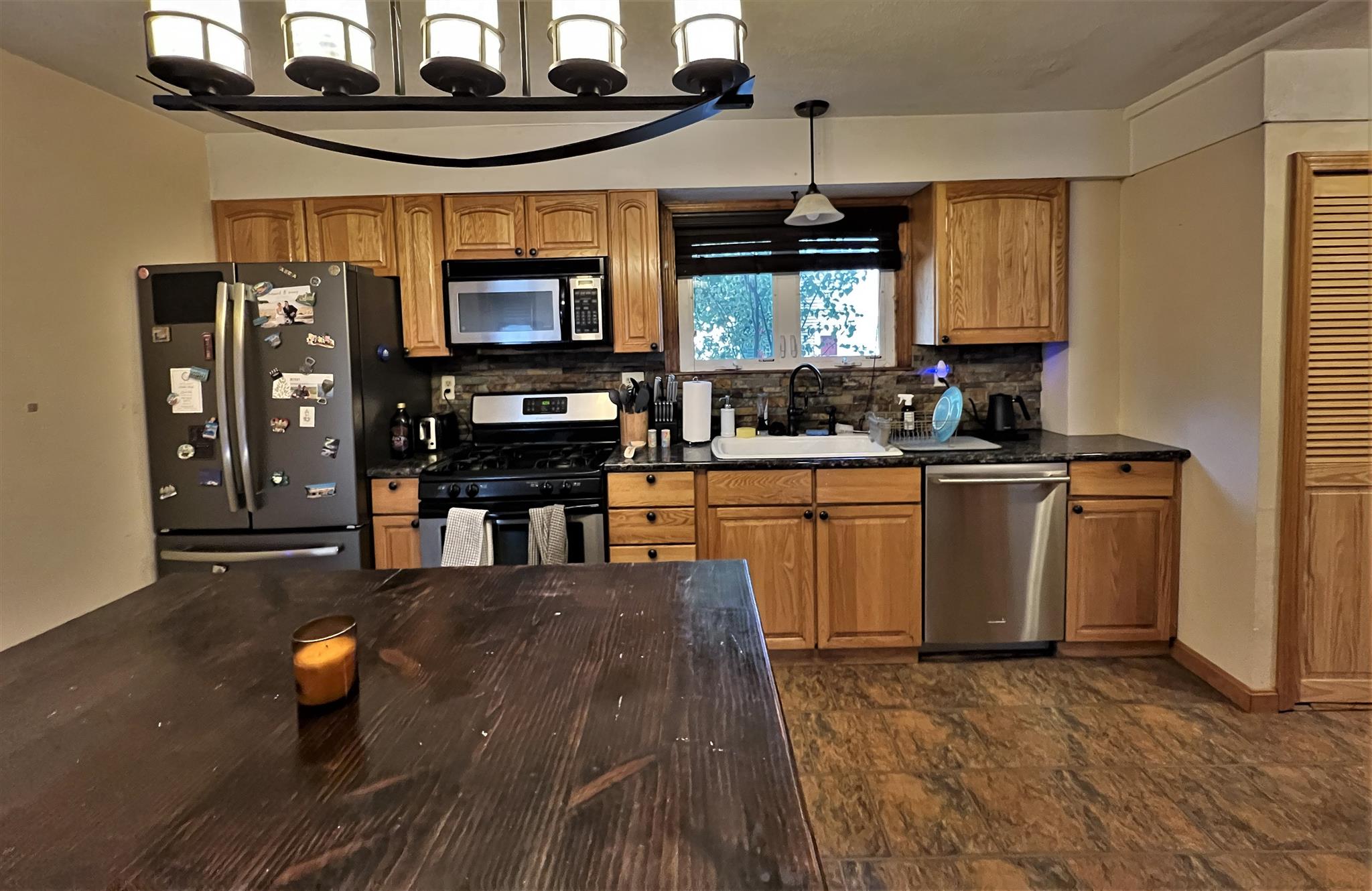 10 Winchester Ct, Medford