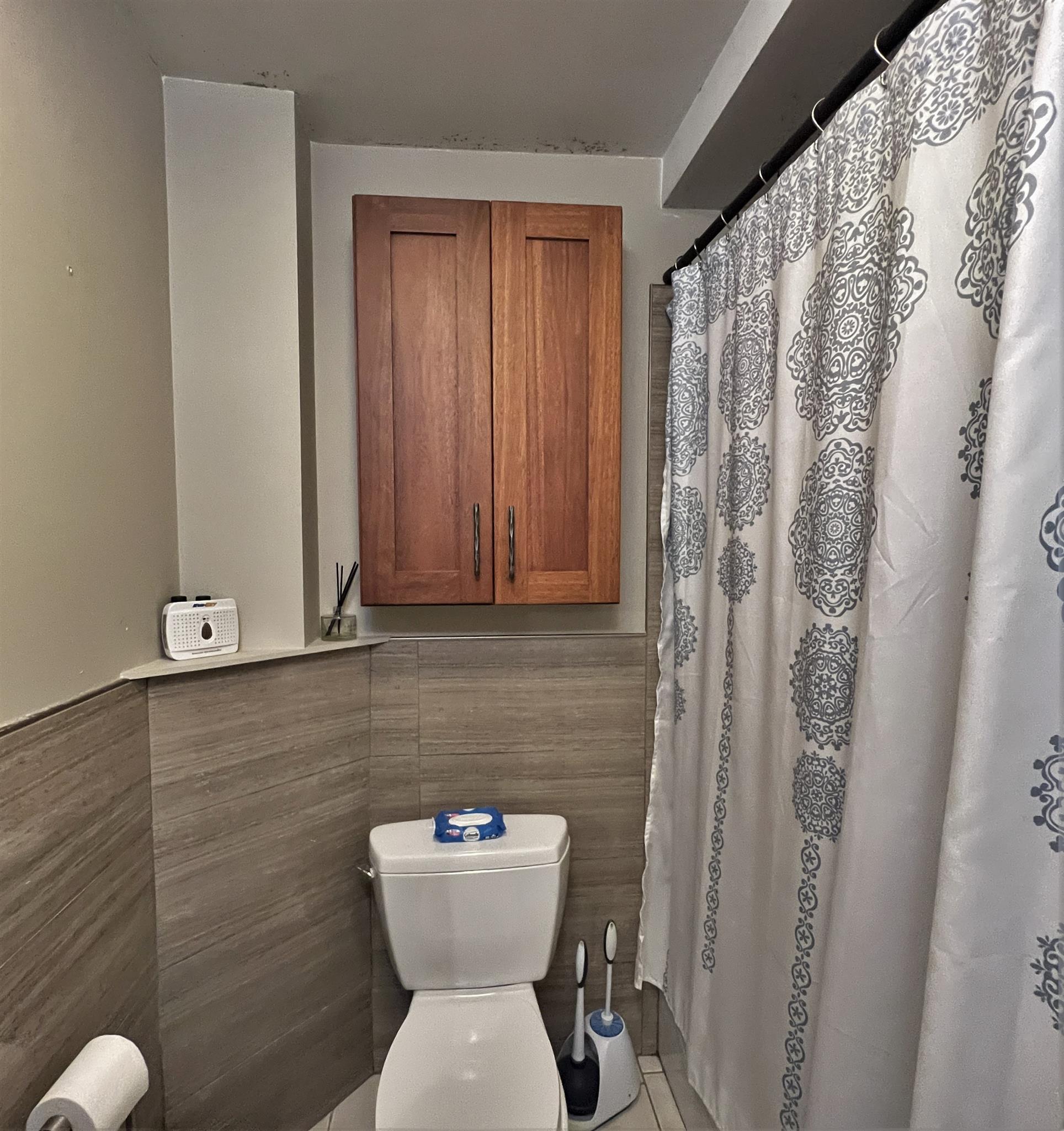 10 Winchester Ct, Medford