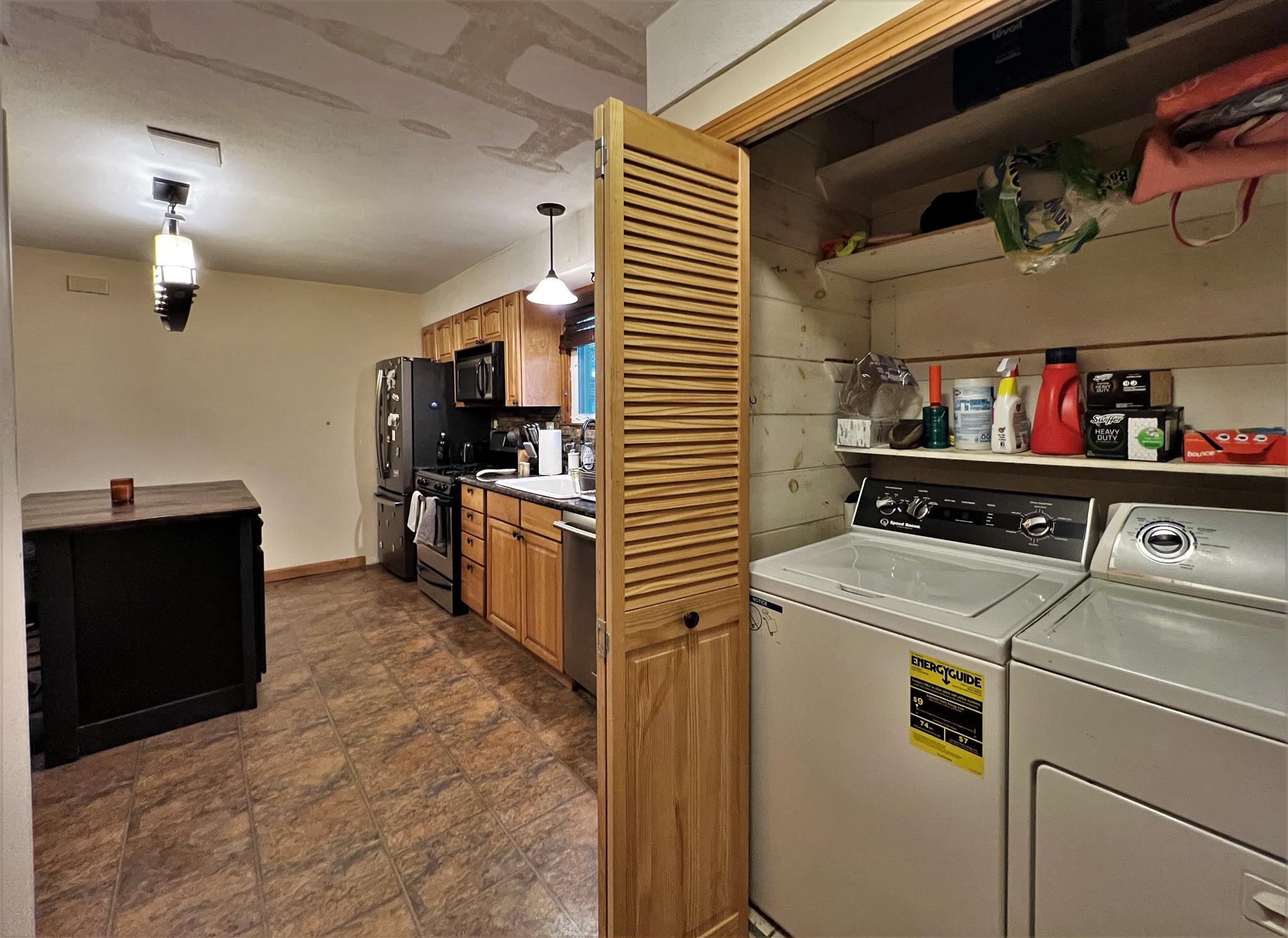 10 Winchester Ct, Medford