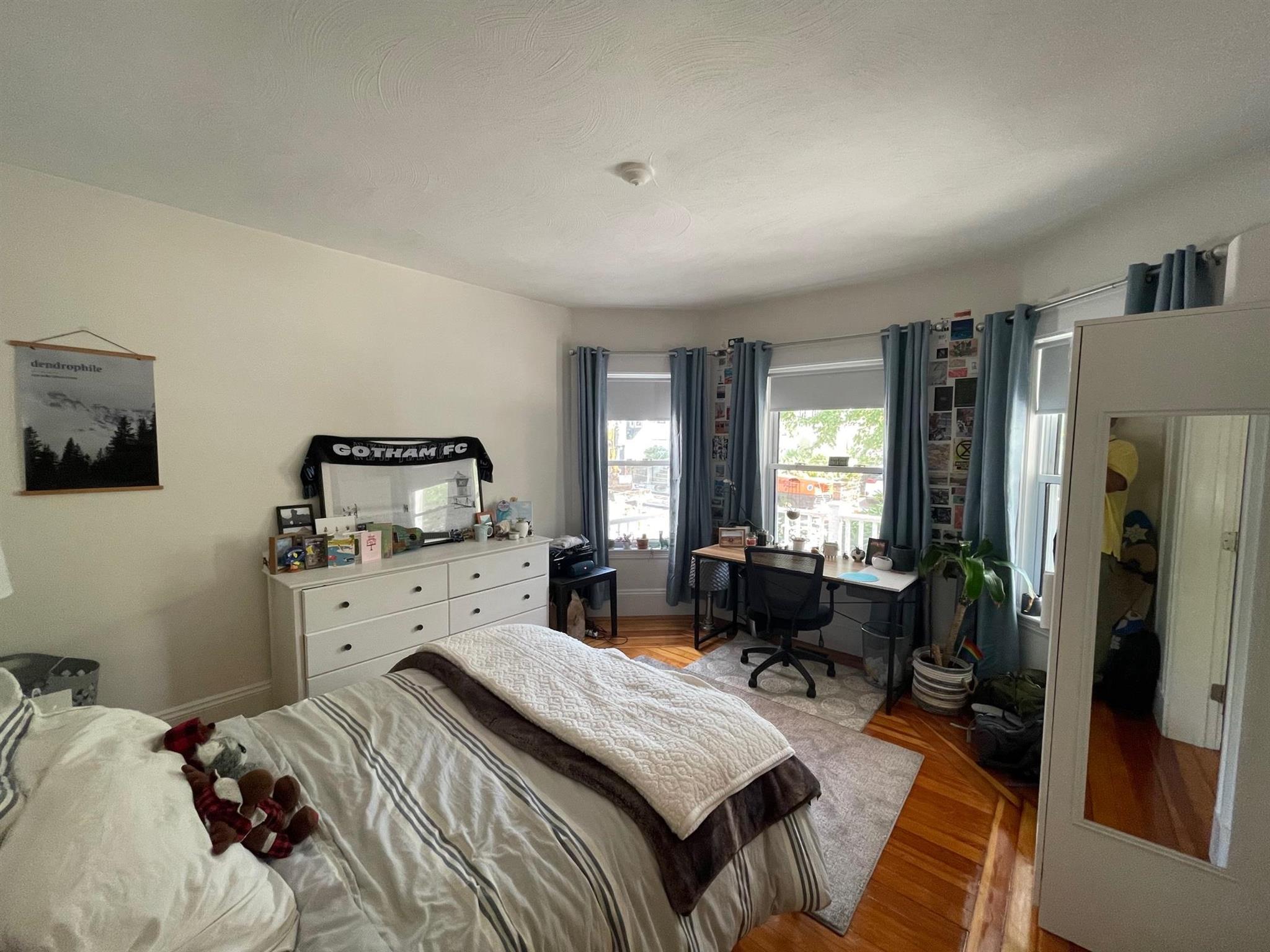 11 Ossipee Rd, Davis Square