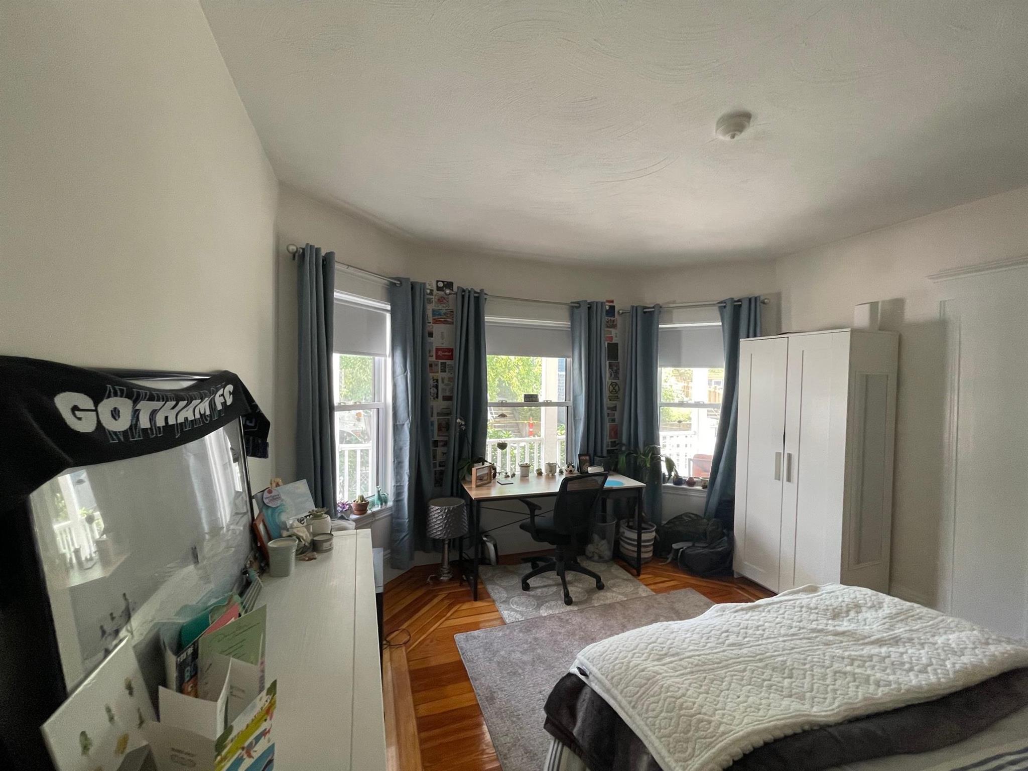 11 Ossipee Rd, Davis Square