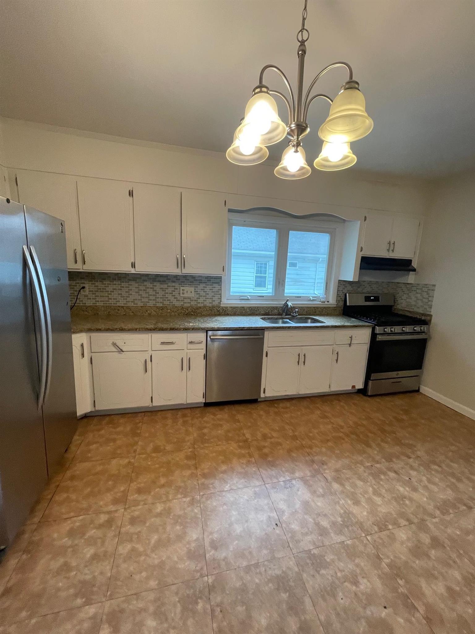 94 Central Ave, Wellington