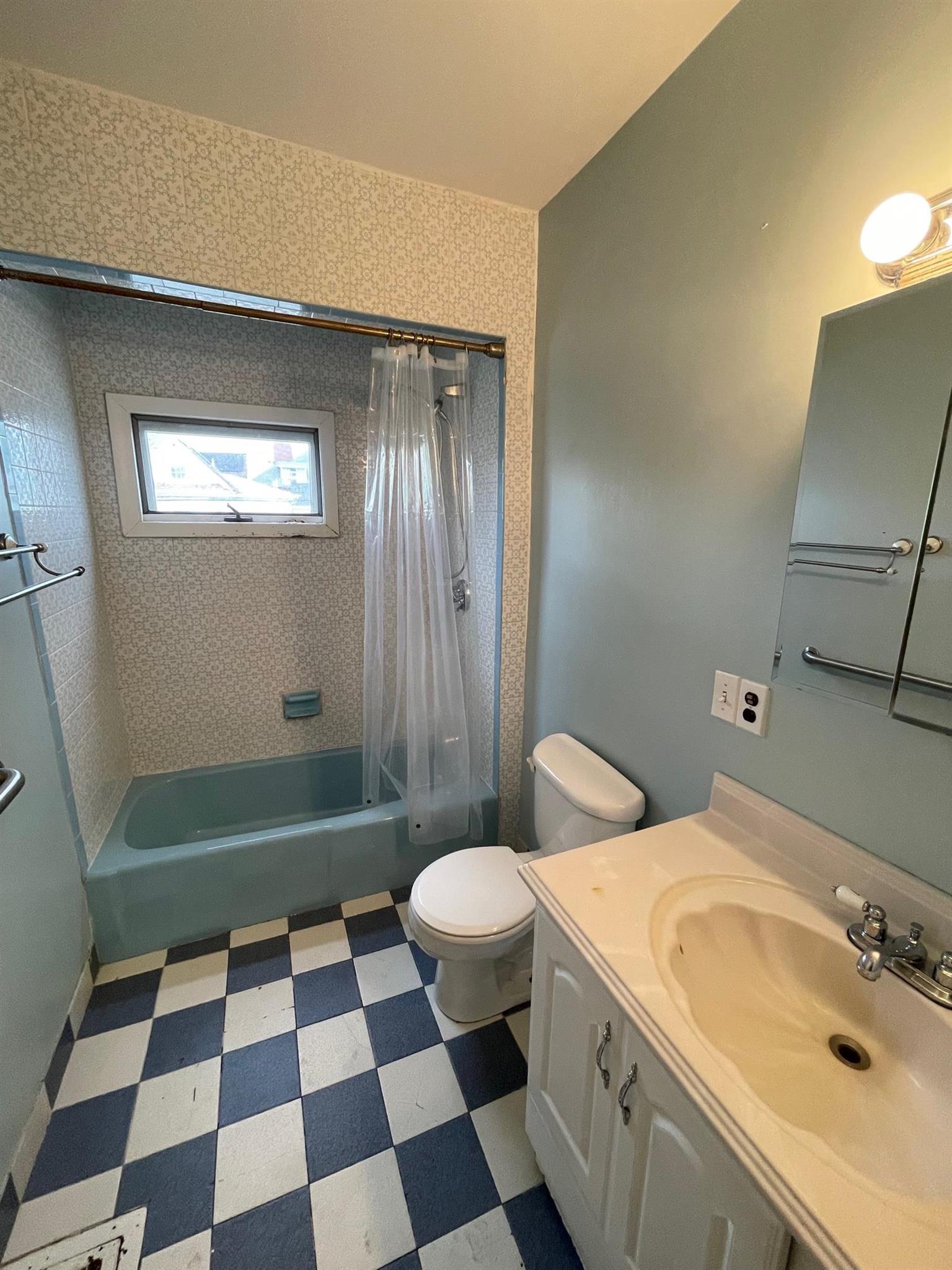 94 Central Ave, Wellington