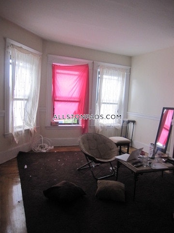 235.5 Harvard Ave, Allston