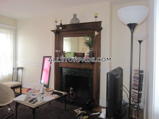235.5 Harvard Ave, Allston