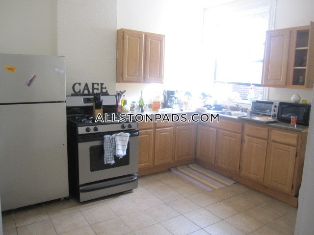 235.5 Harvard Ave, Allston