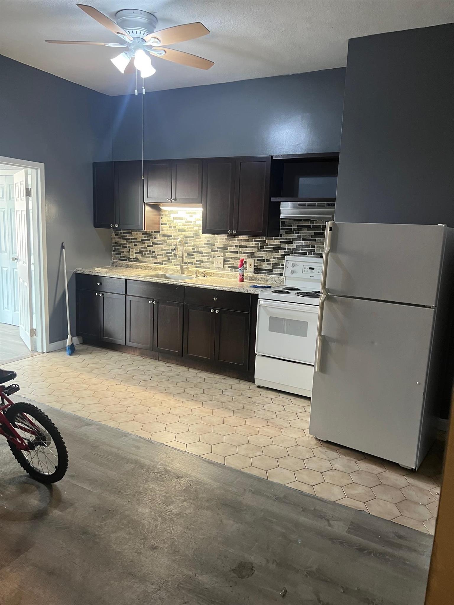 16 Union Sq, Union Square