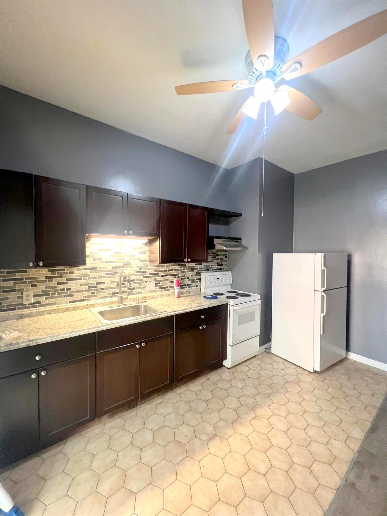 16 Union Sq, Union Square