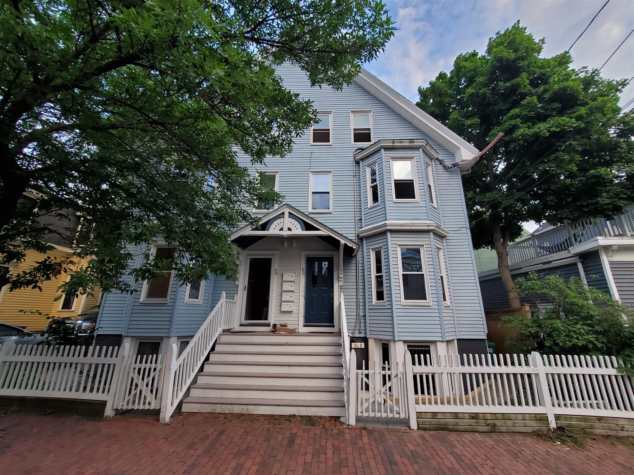 92 Pleasant St, Central Square