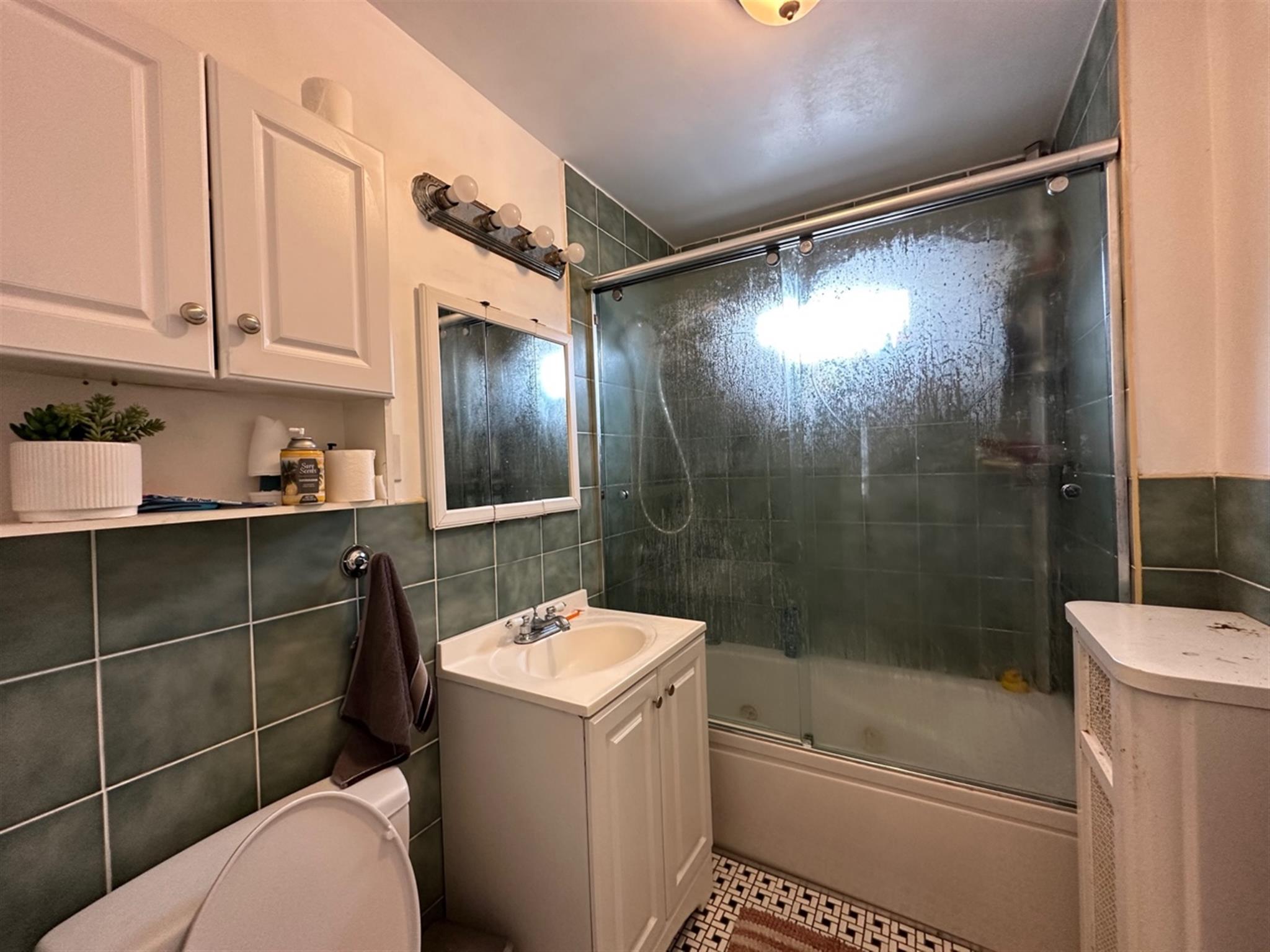 19 Stanley Ave, Tufts University