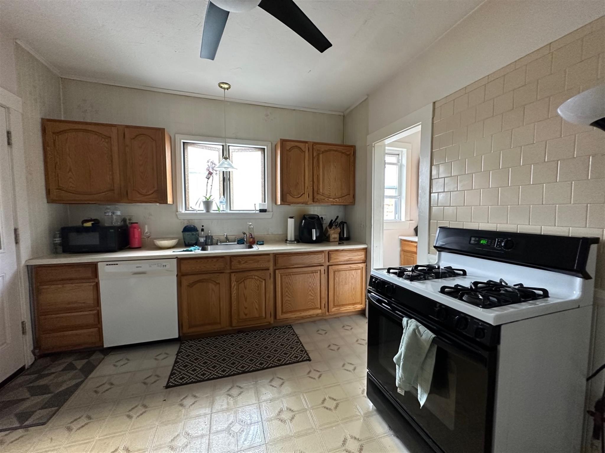 19 Stanley Ave, Tufts University