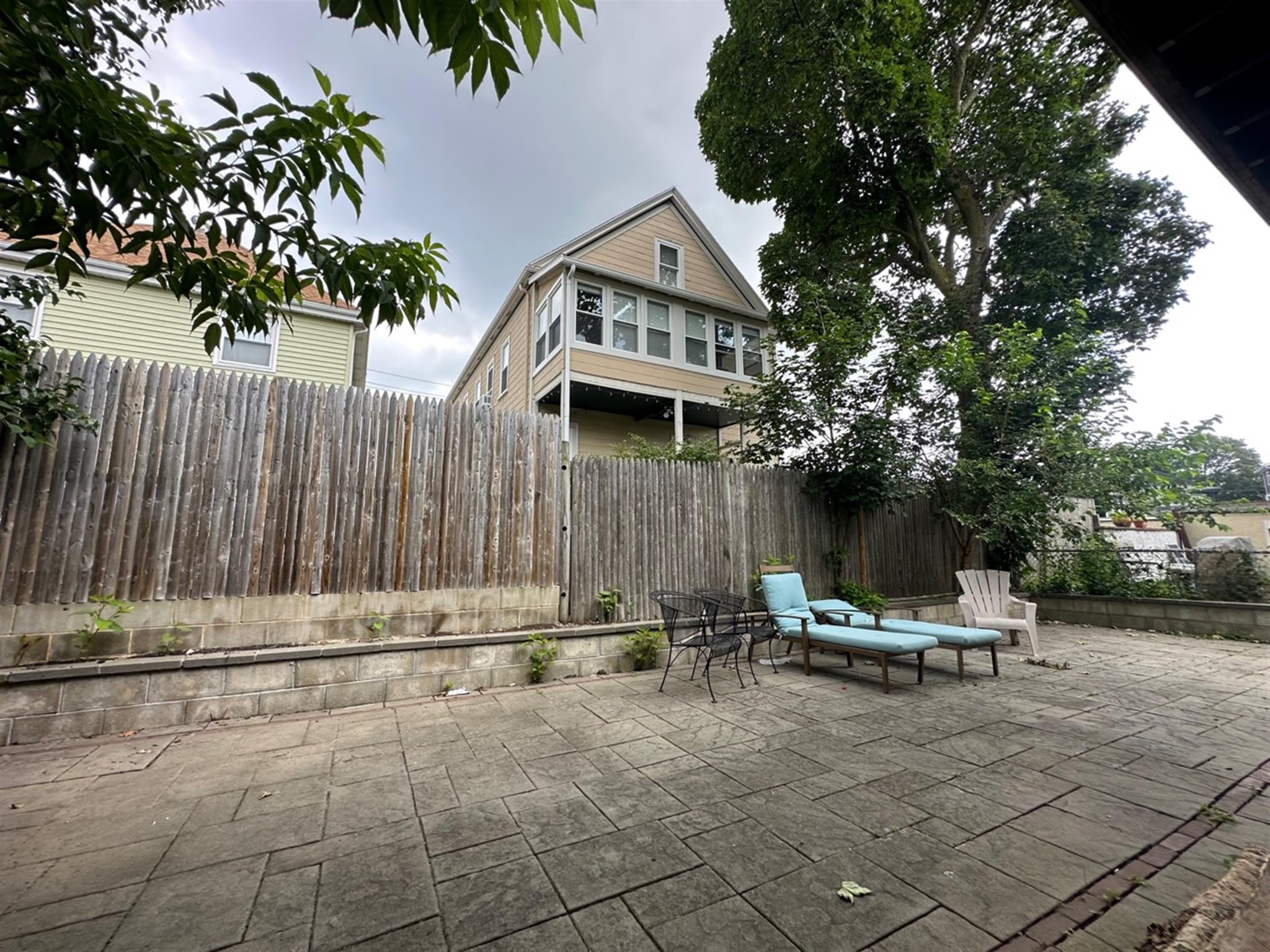 19 Stanley Ave, Tufts University