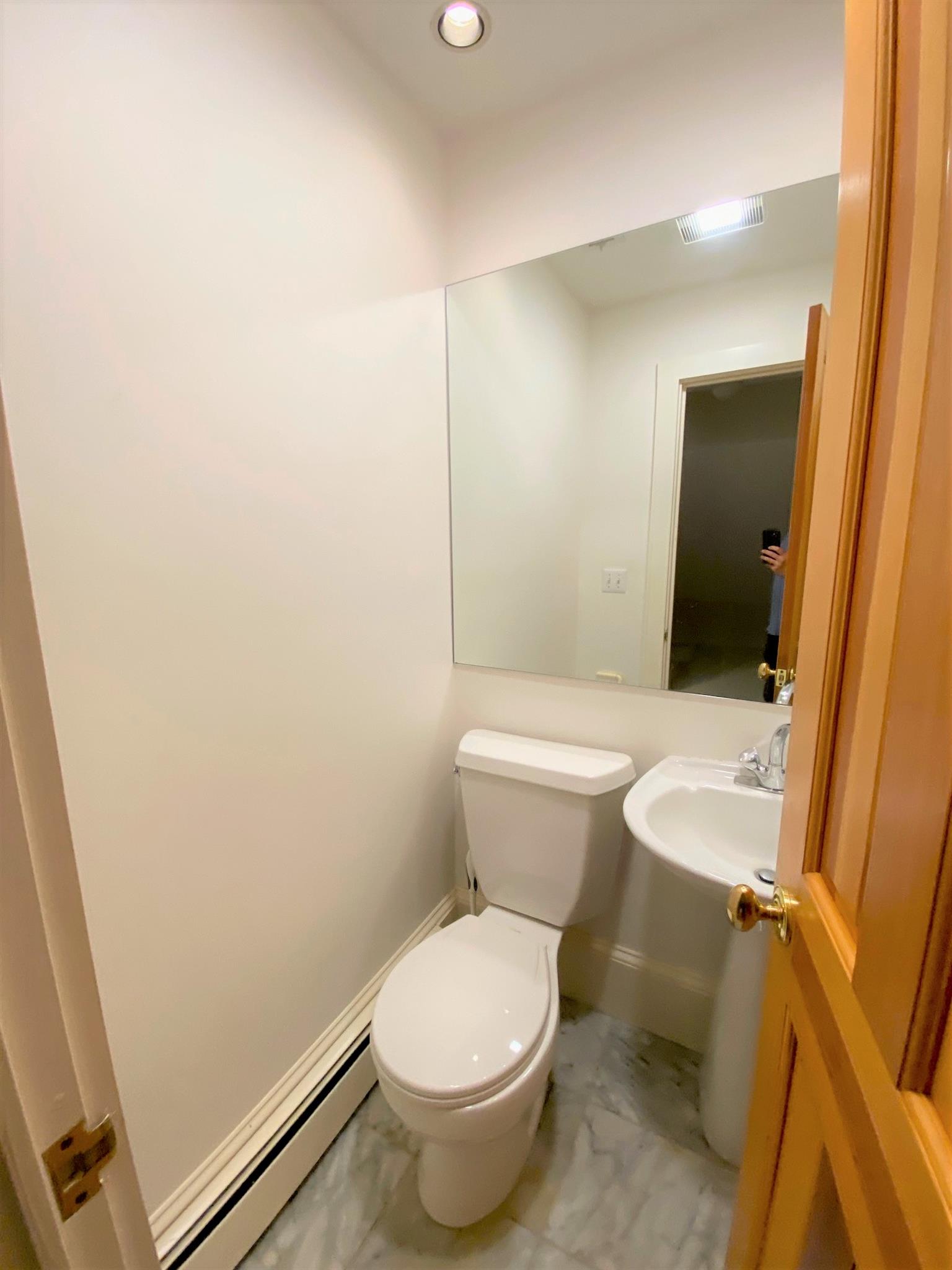 259 Mount Auburn St, Harvard Square