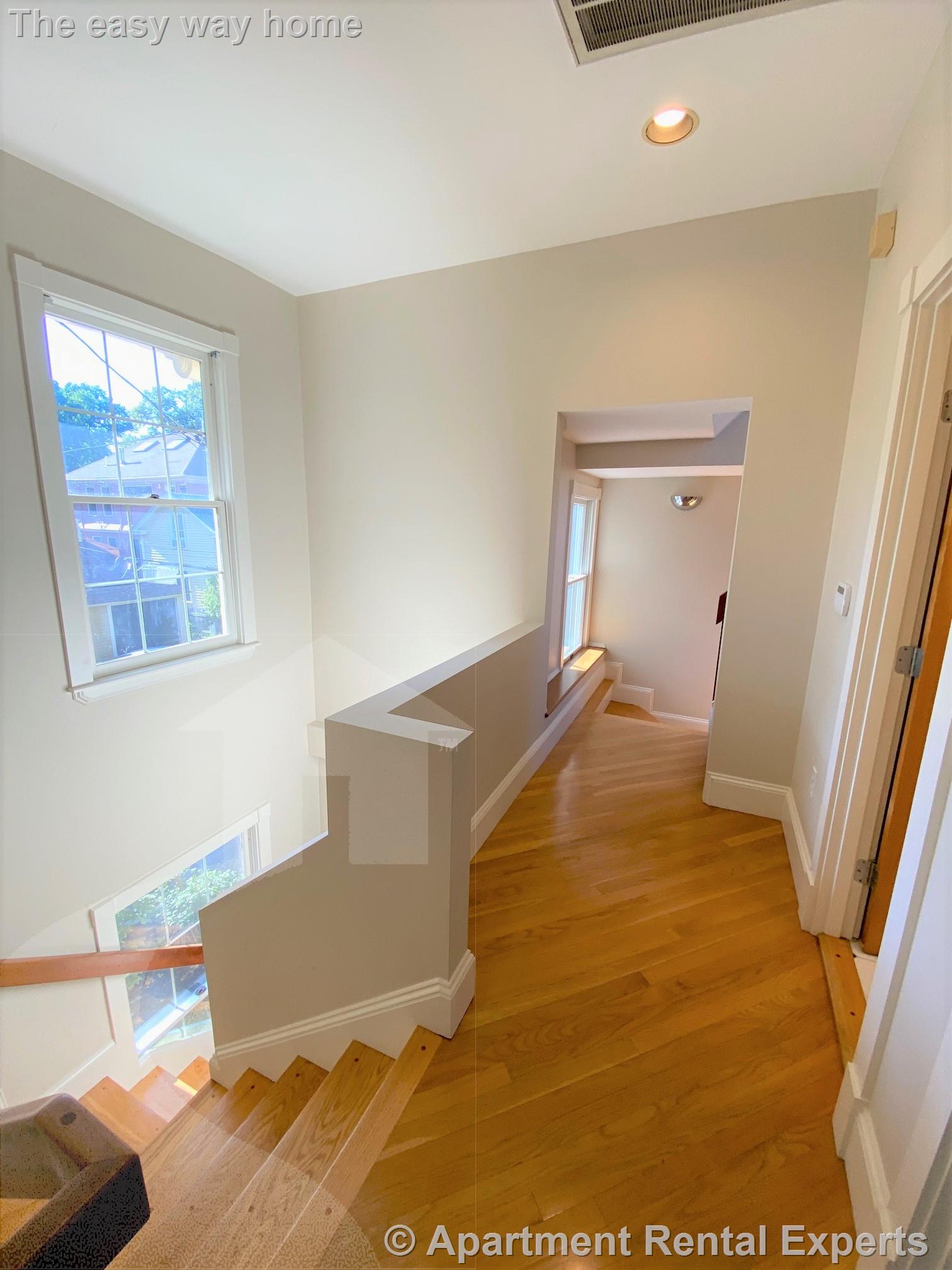 259 Mount Auburn, Harvard Square