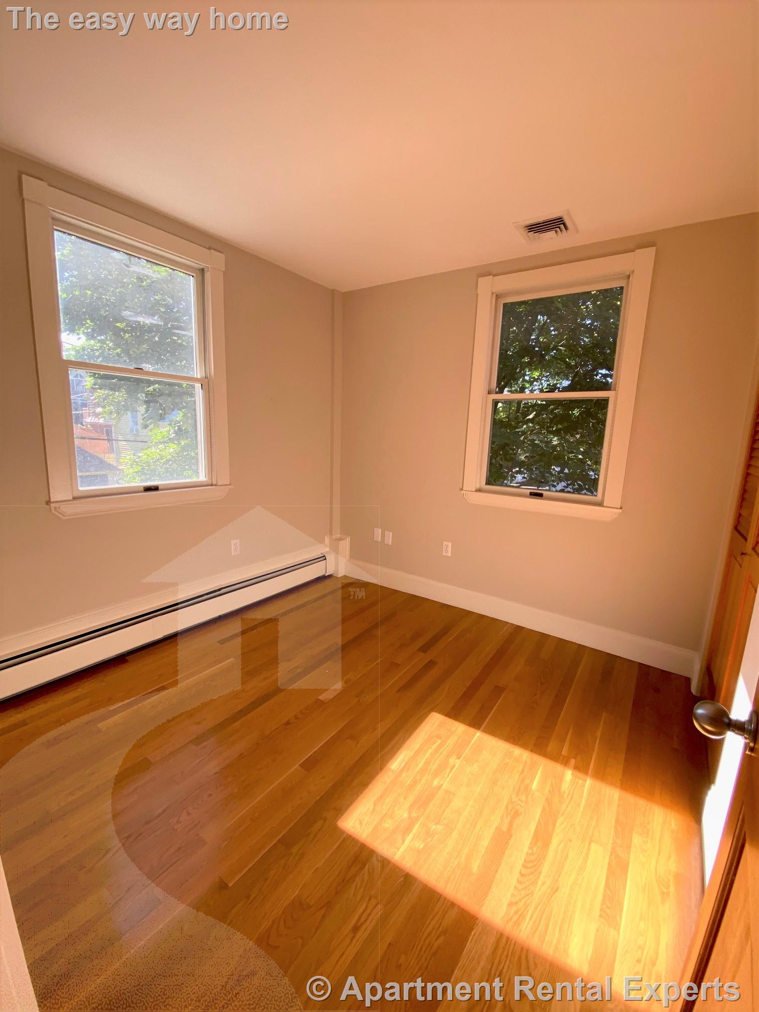 259 Mount Auburn, Harvard Square