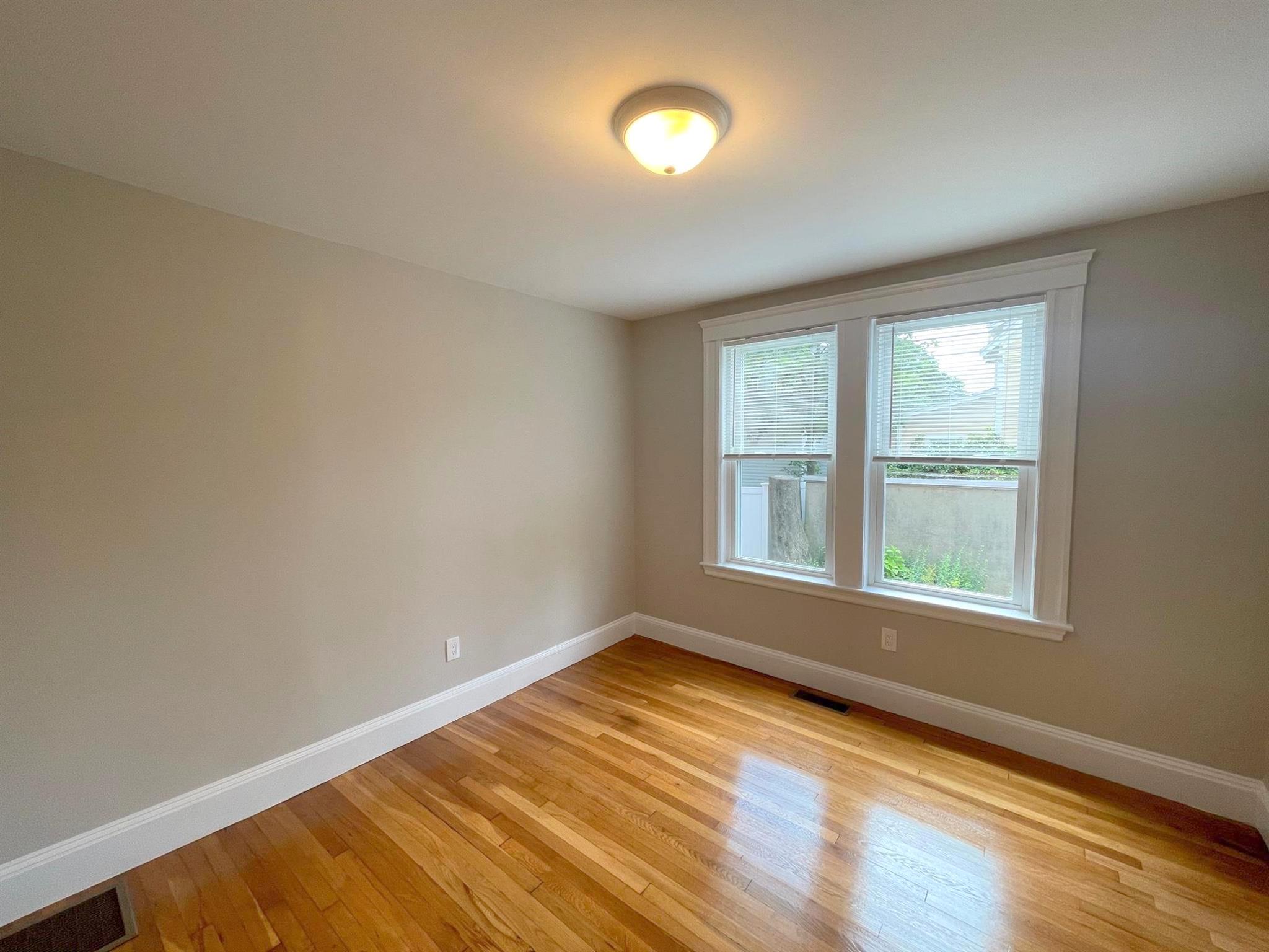 26 Ashland St, Porter Square