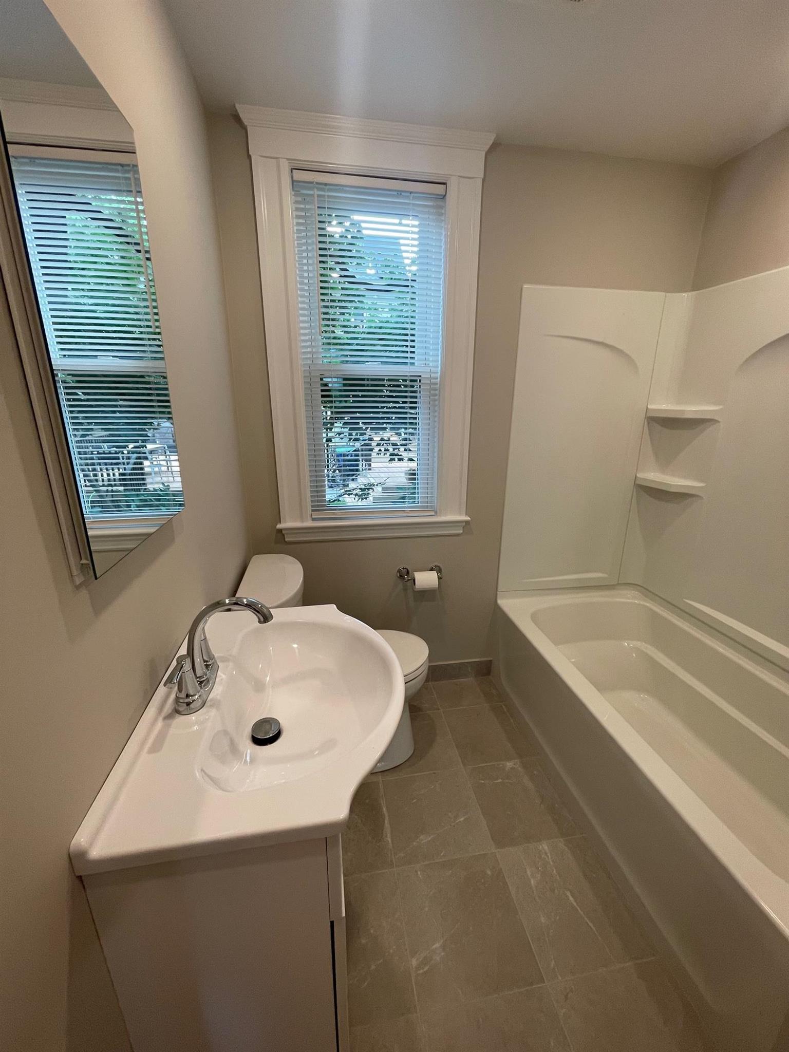 26 Ashland St, Davis Square