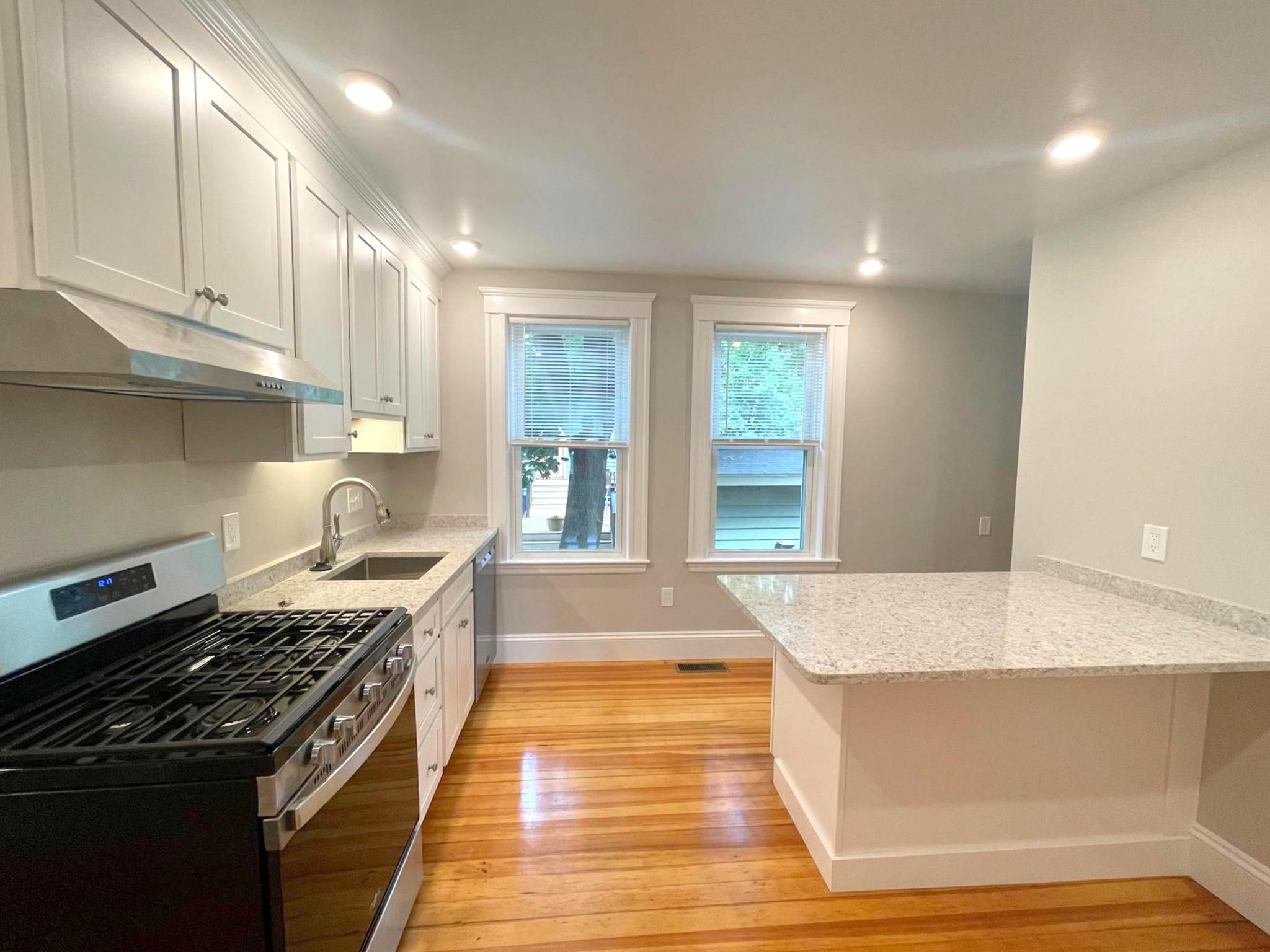 26 Ashland St, Porter Square