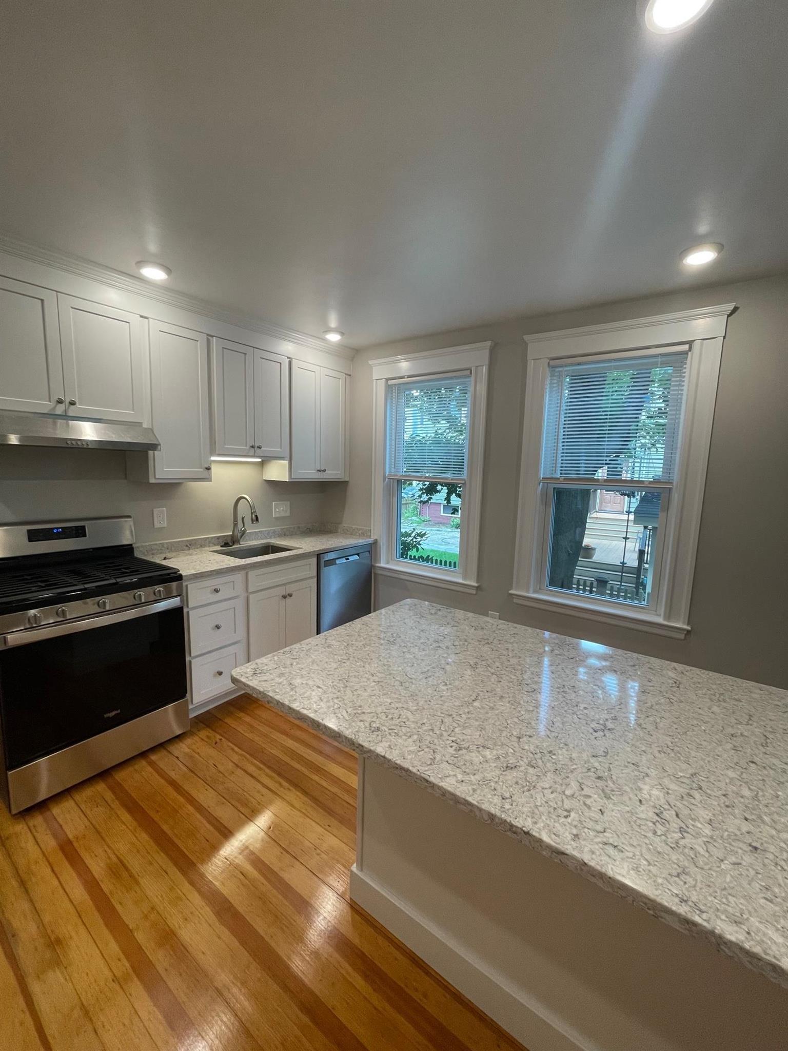 26 Ashland St, Porter Square