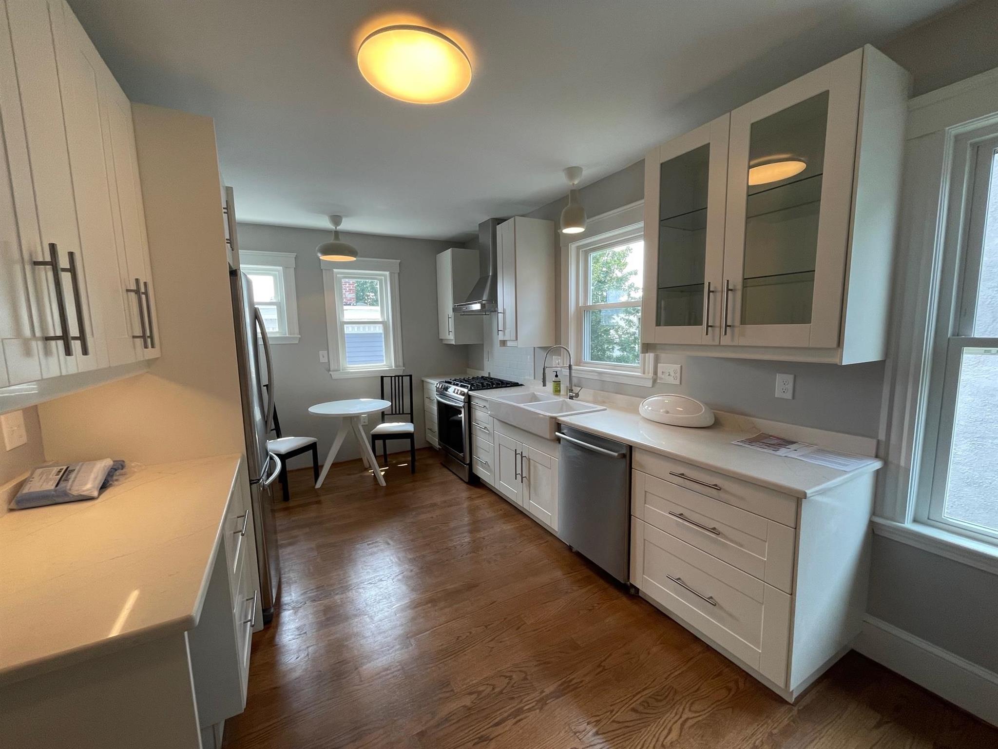 354 Broadway, Magoun Square