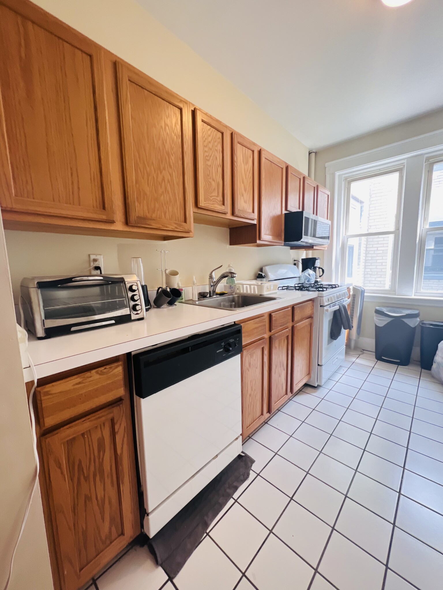 321 Summit Ave, Brighton