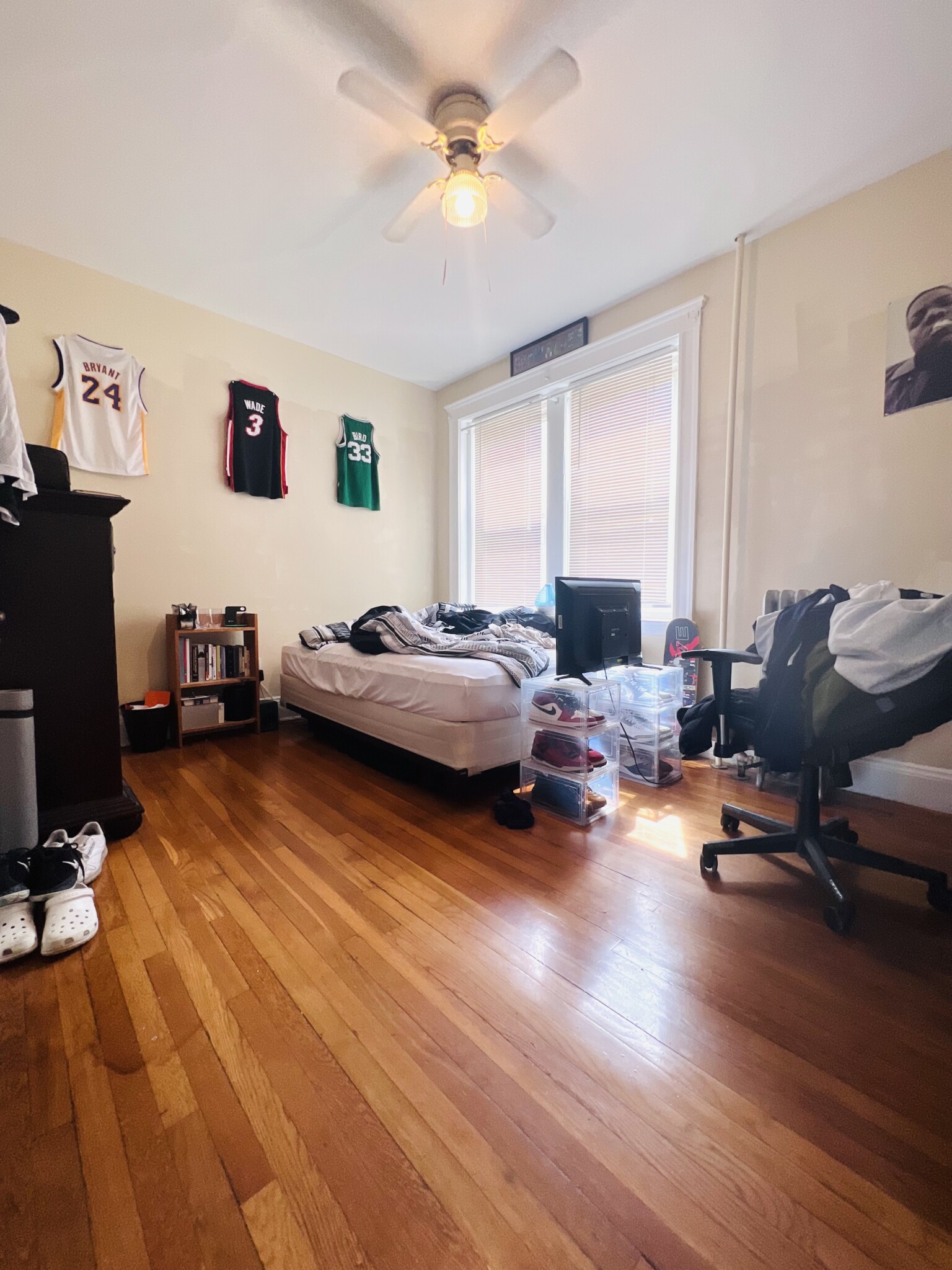 321 Summit Ave, Brighton