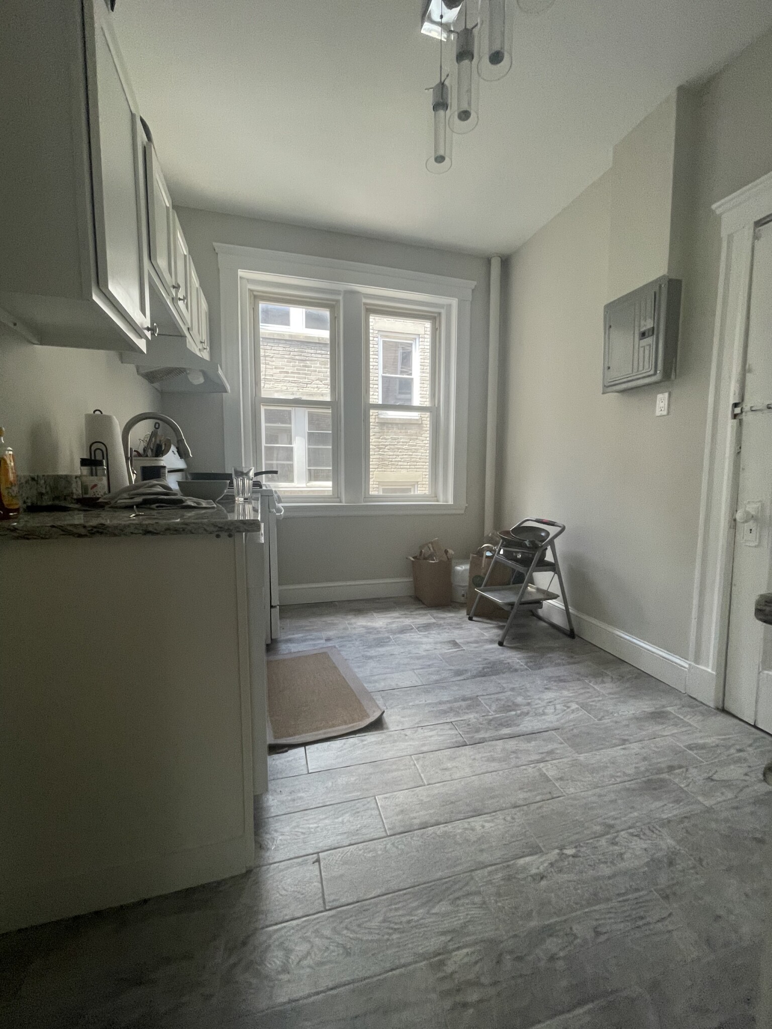 321 Summit Ave, Brighton