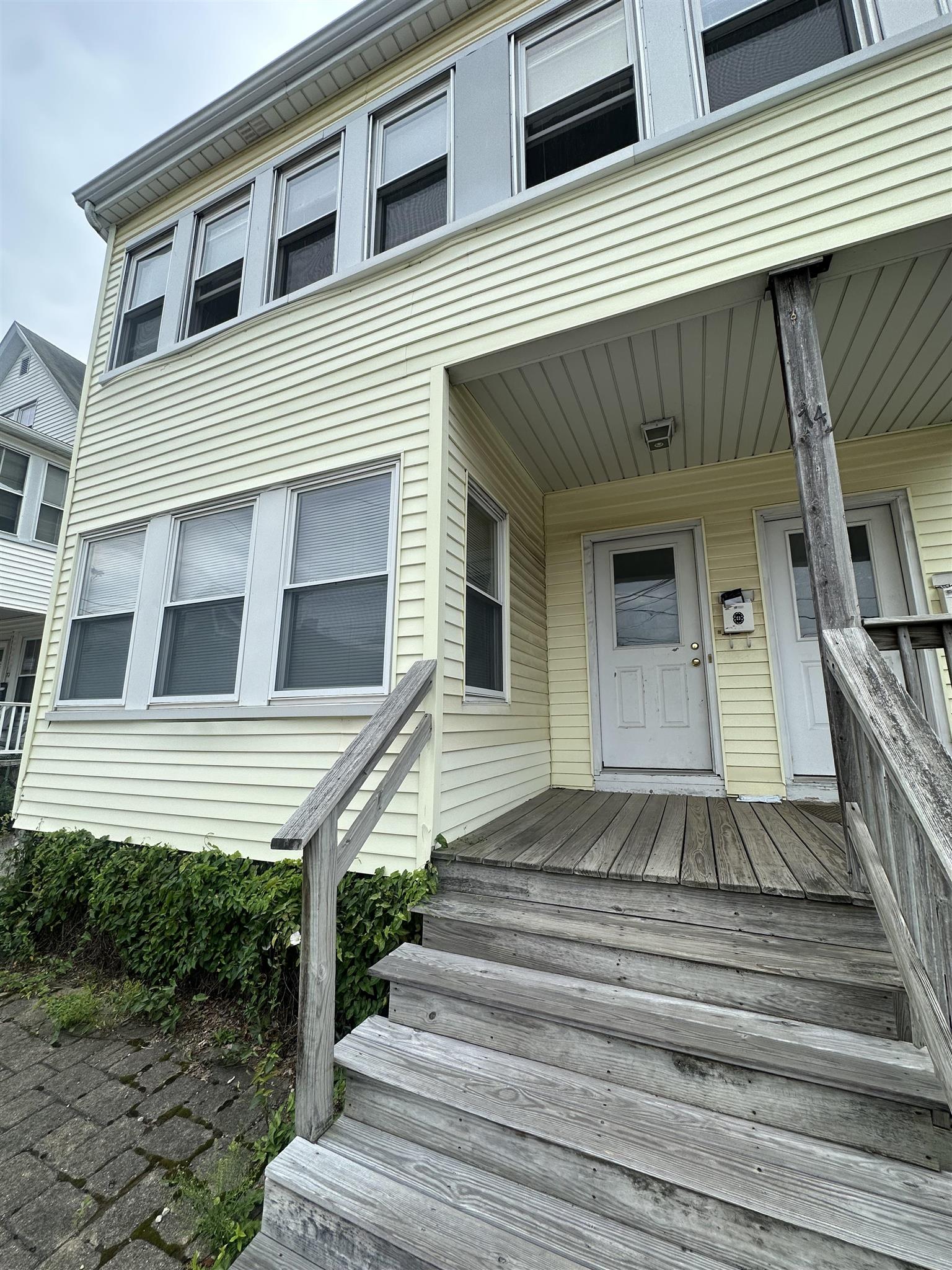 74 Prentiss St, Watertown