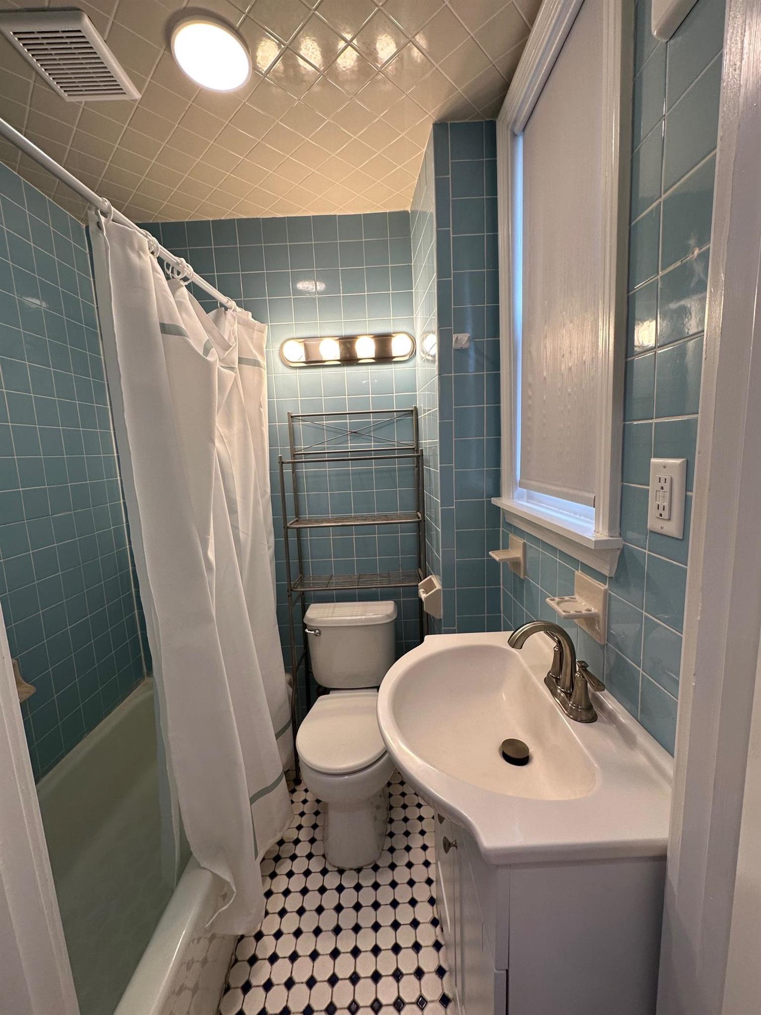 388 Somerville Ave, Union Square