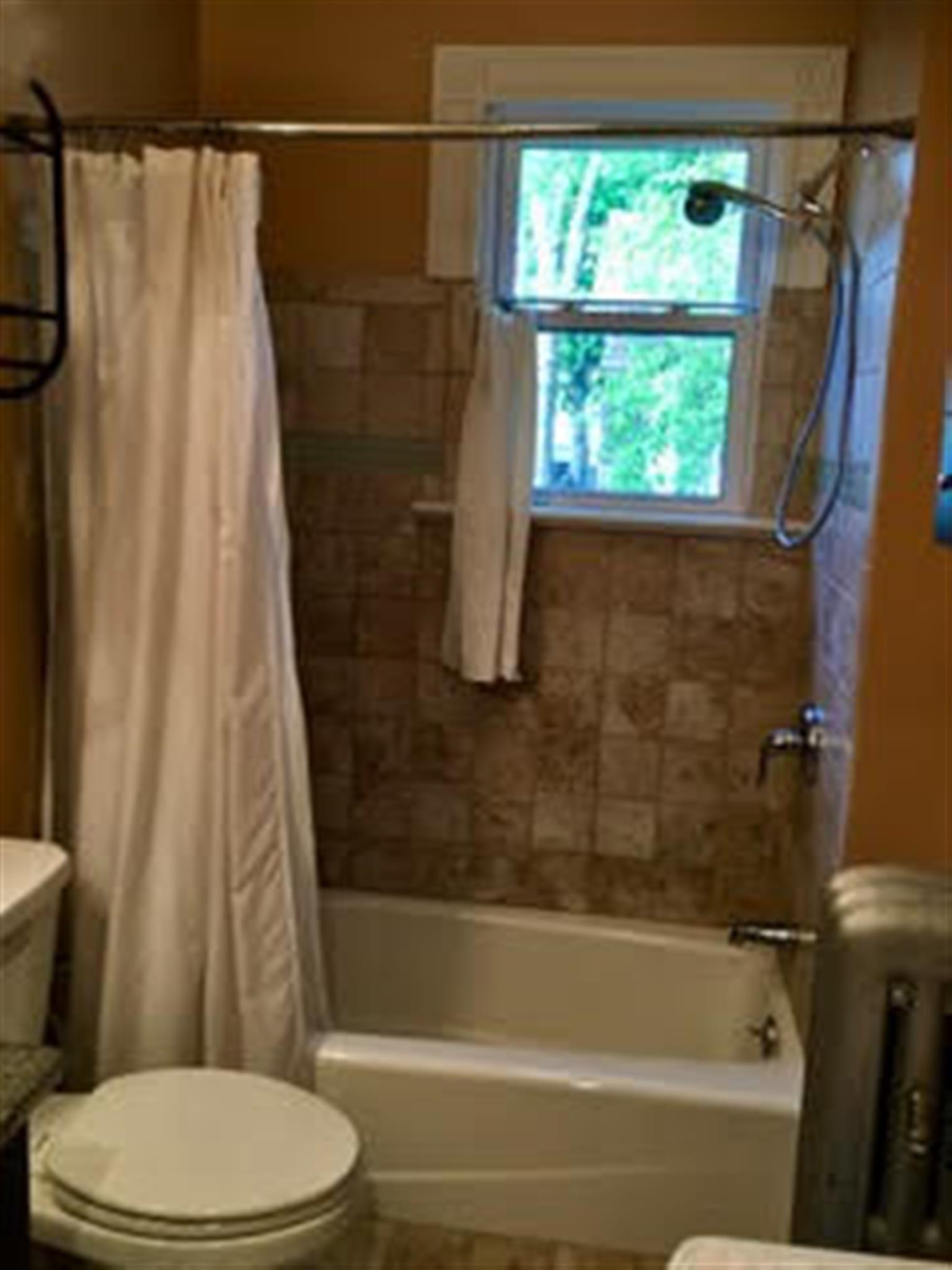 51 Lopez St, Cambridgeport