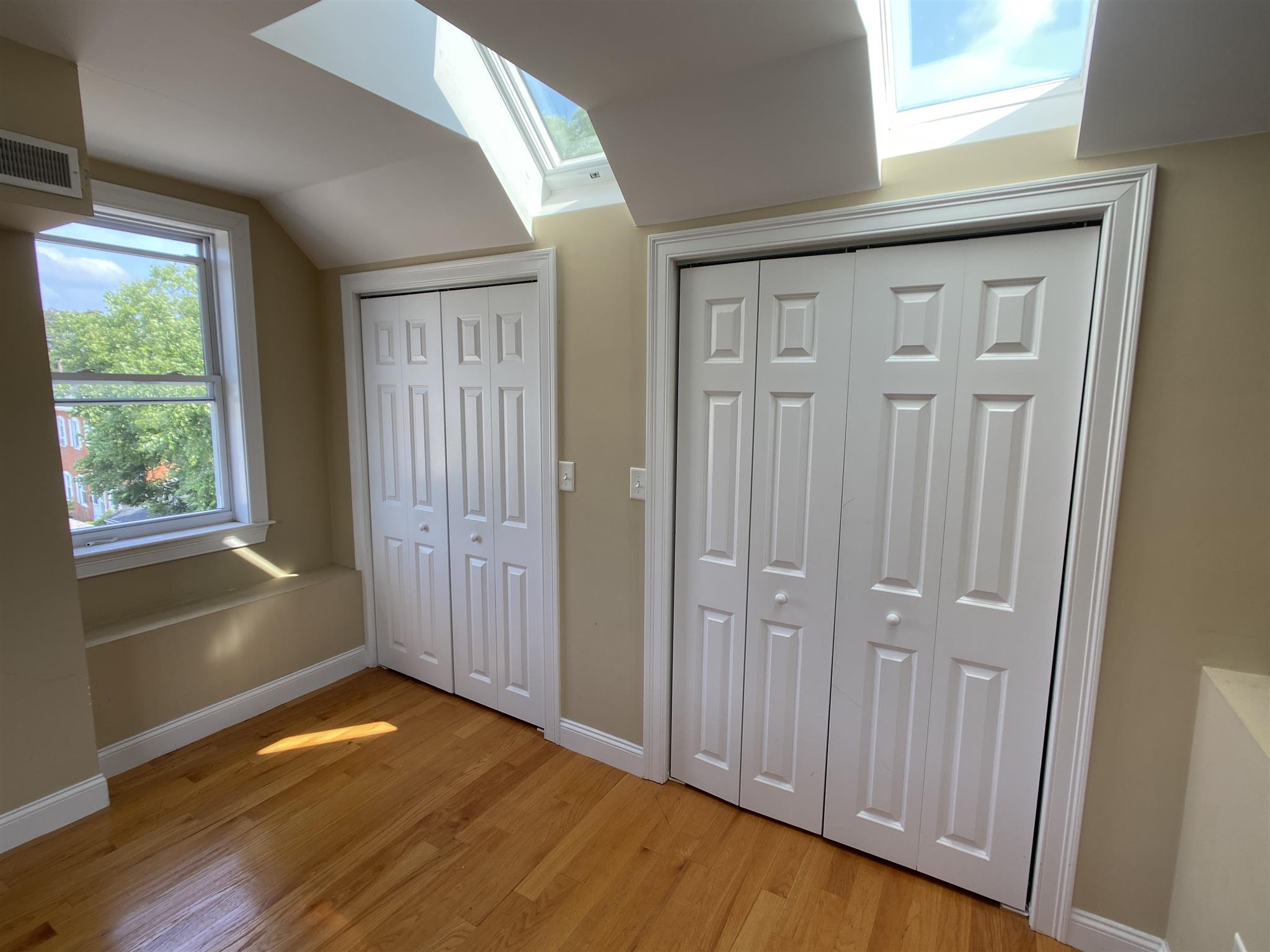 11 Winthrop Ct, Medford