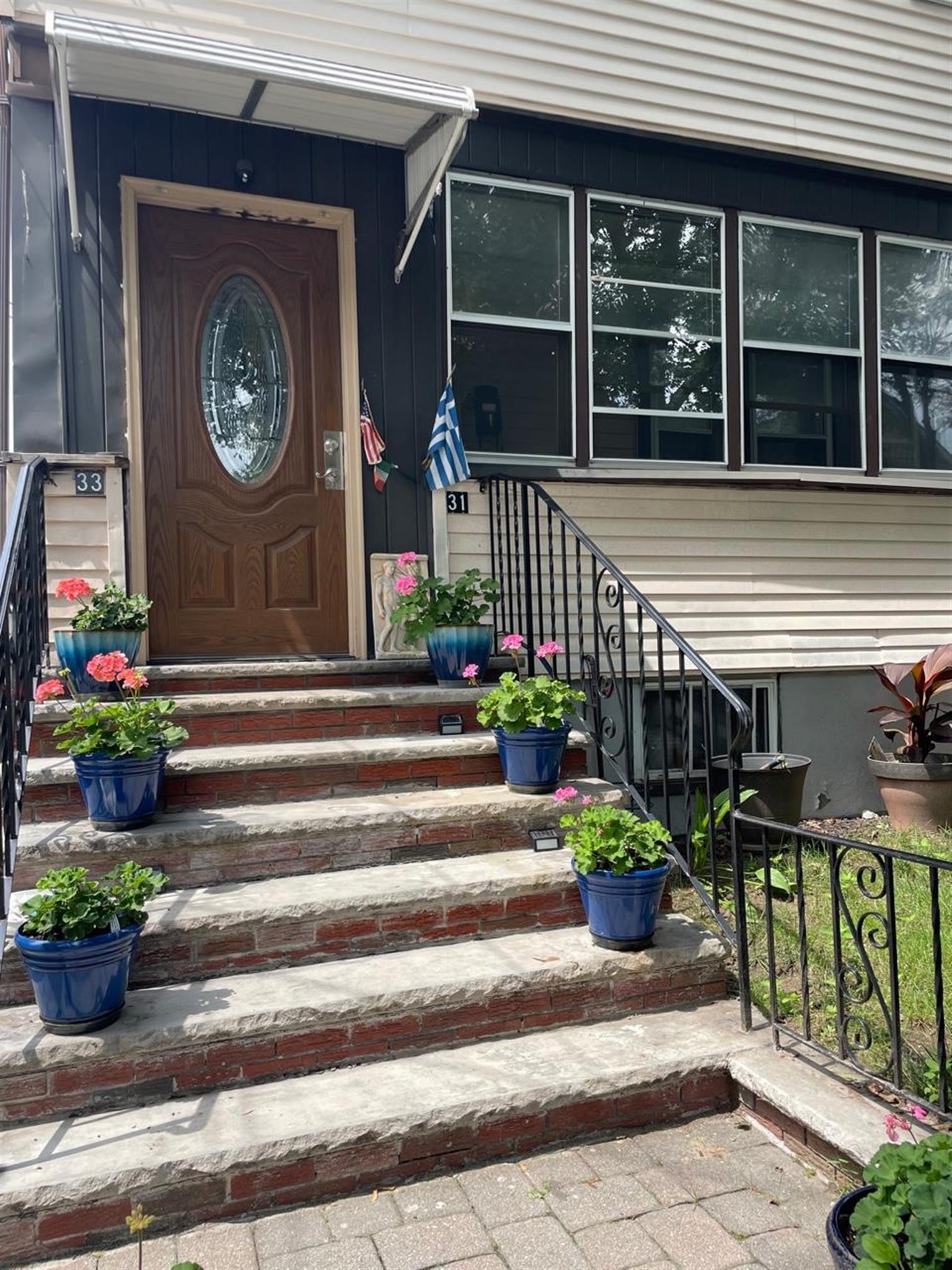 33 Lafayette St, Arlington