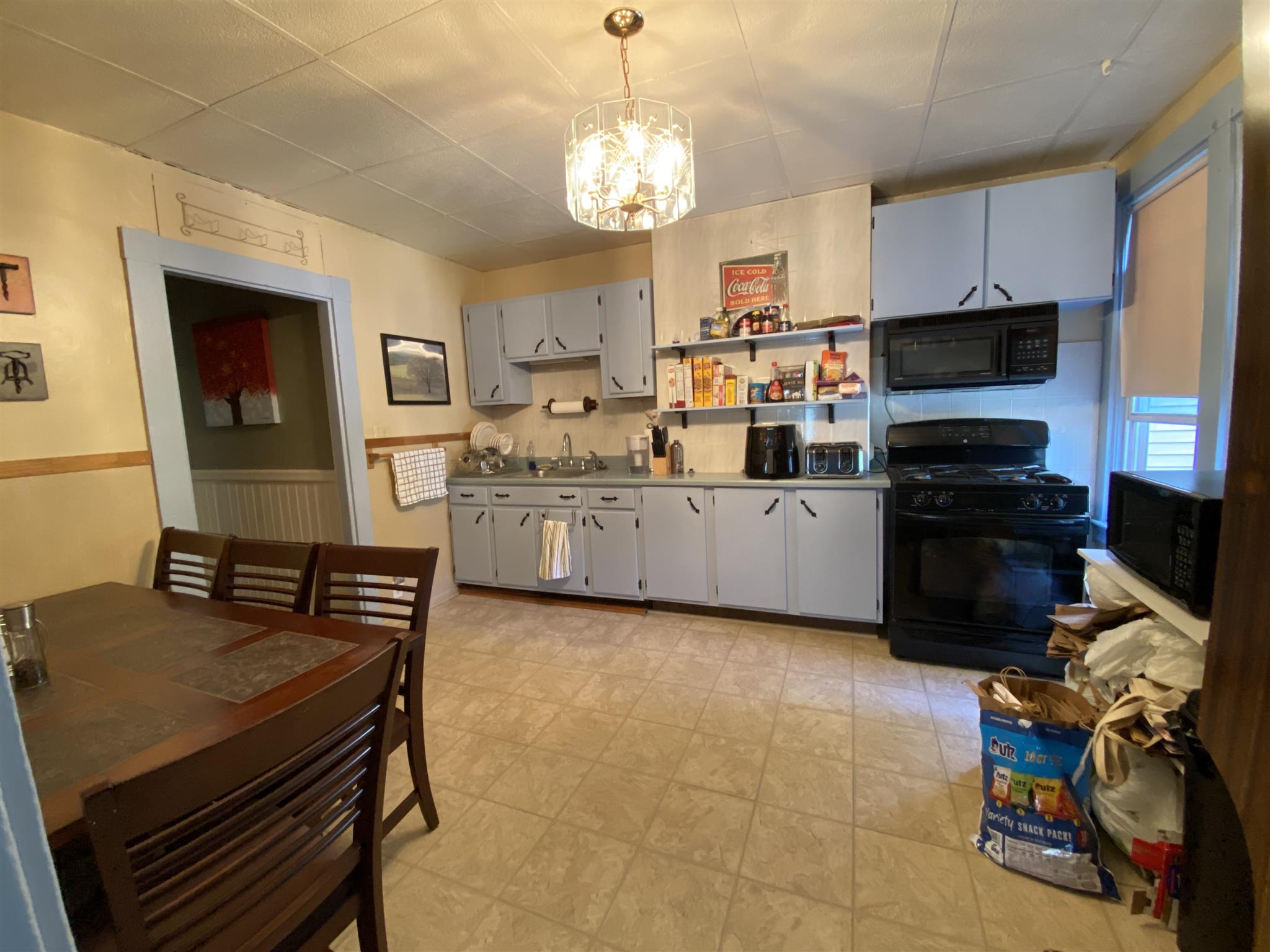 392 Windsor St, East Cambridge